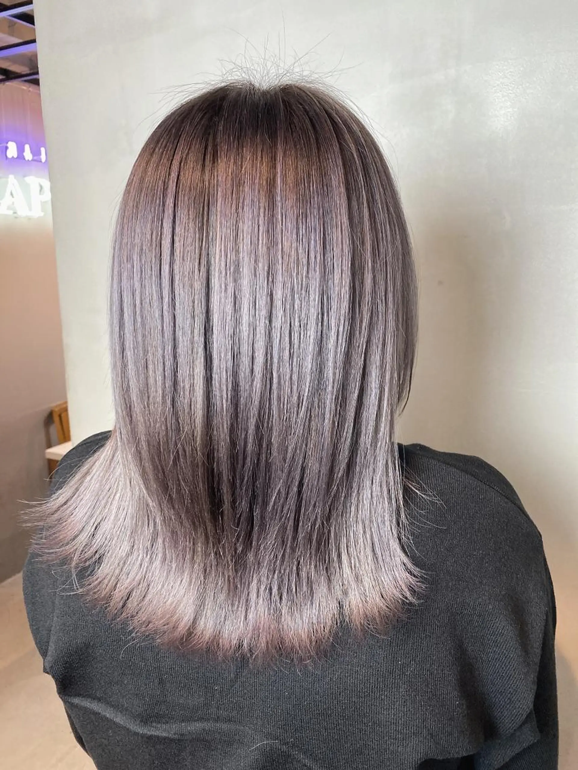 セミロング カラー yuuka🌻 ハイライト/艶カラーのヘアスタイル