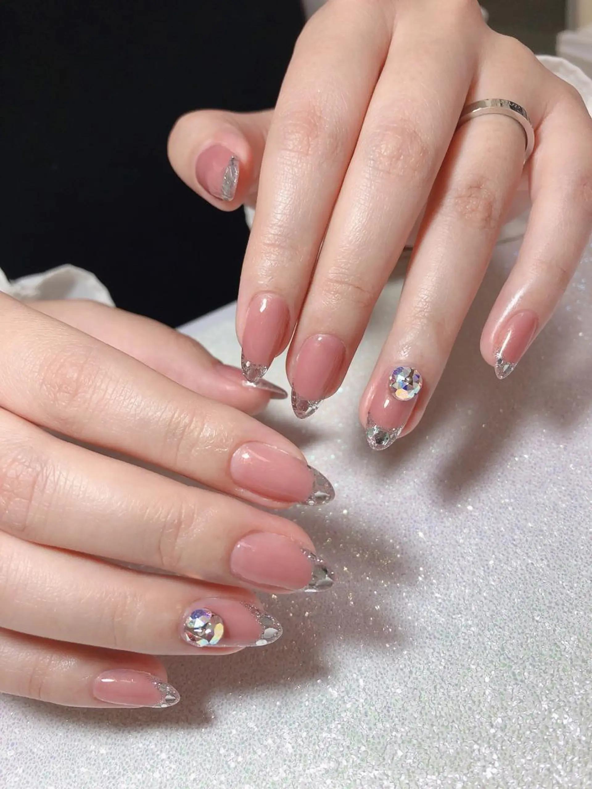 ネイル フレンチネイル ガラスフレンチ Flowerネイルサロン所属・. yukiのネイルデザイン