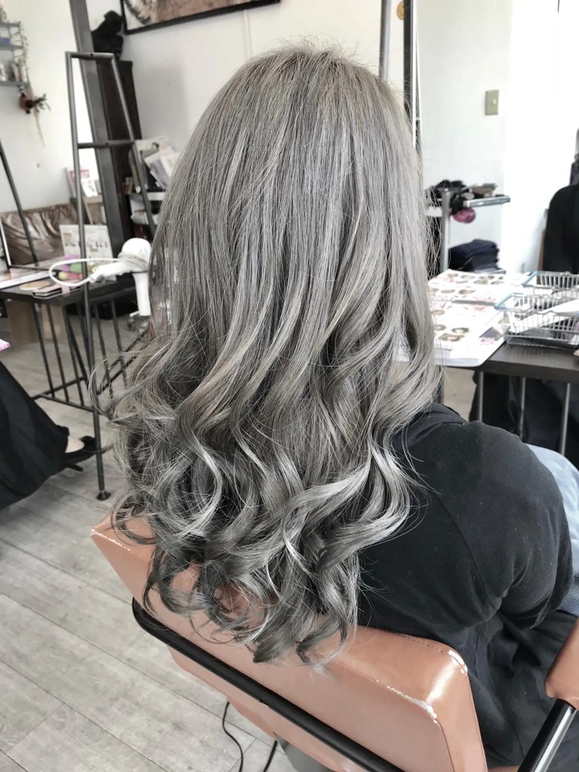 ロング カラー グレージュ ネイビーカラー Akua【代表】 Kazumaのヘアスタイル