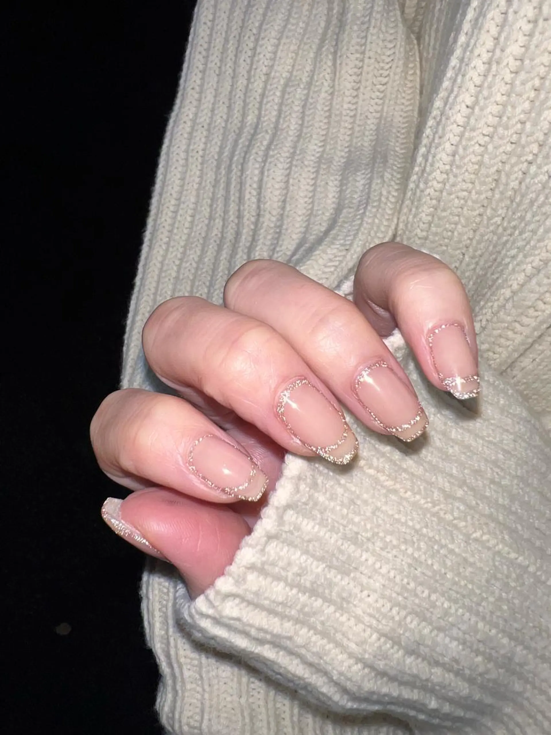 ミディアム 𝐞𝐚𝐜𝐡 nanami🩰のネイルデザイン