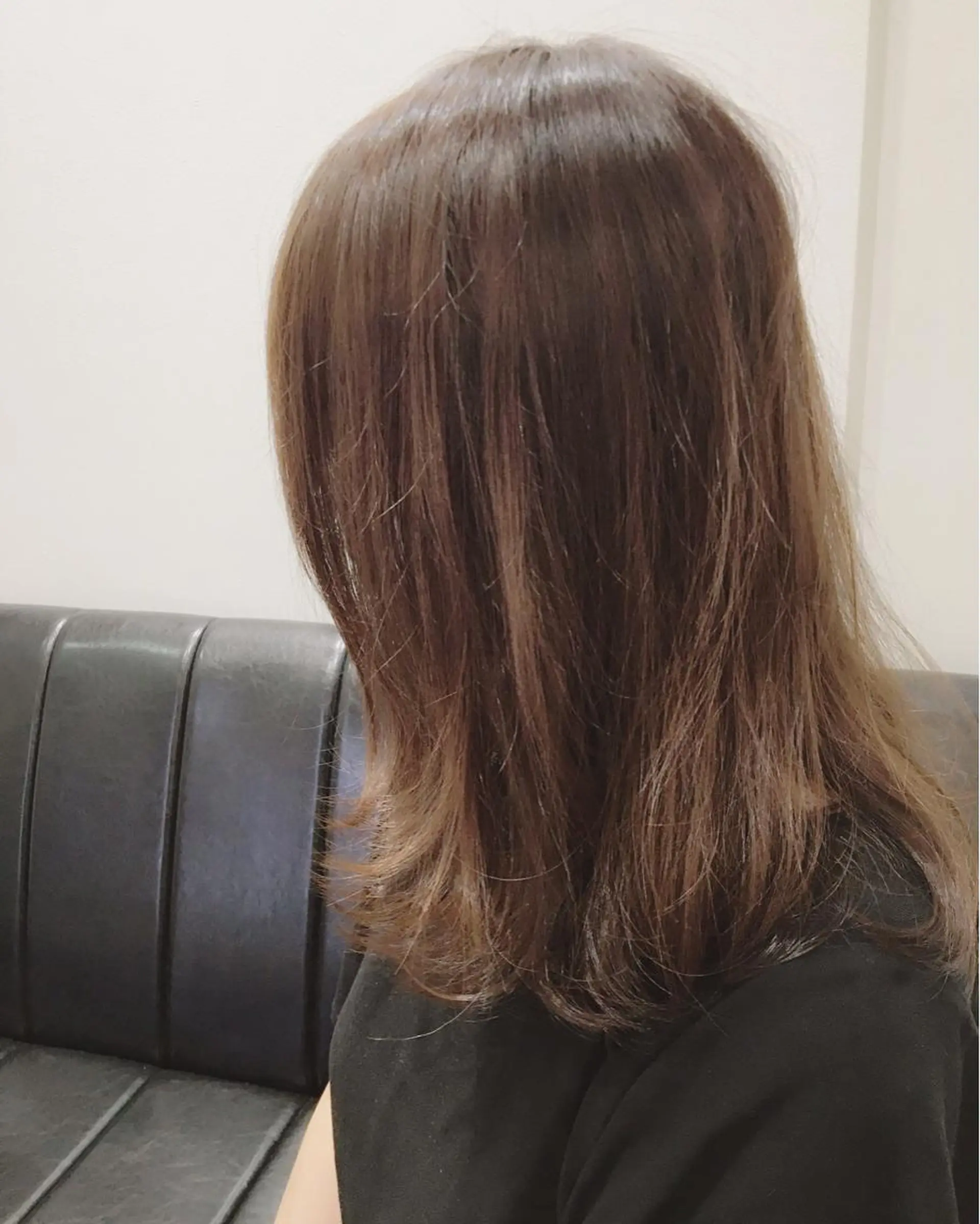 ミディアム カラー グレージュ ハイライトカラー ハイライト カット ヘアカラー トリートメント 田室 和幸のヘアスタイル