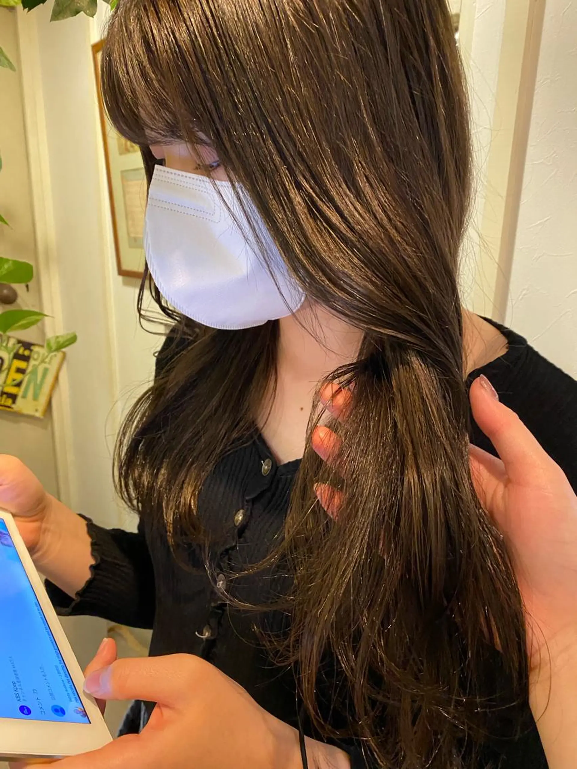 セミロング ヘアカラー AYANO ／レイヤー／オリーブのヘアスタイル