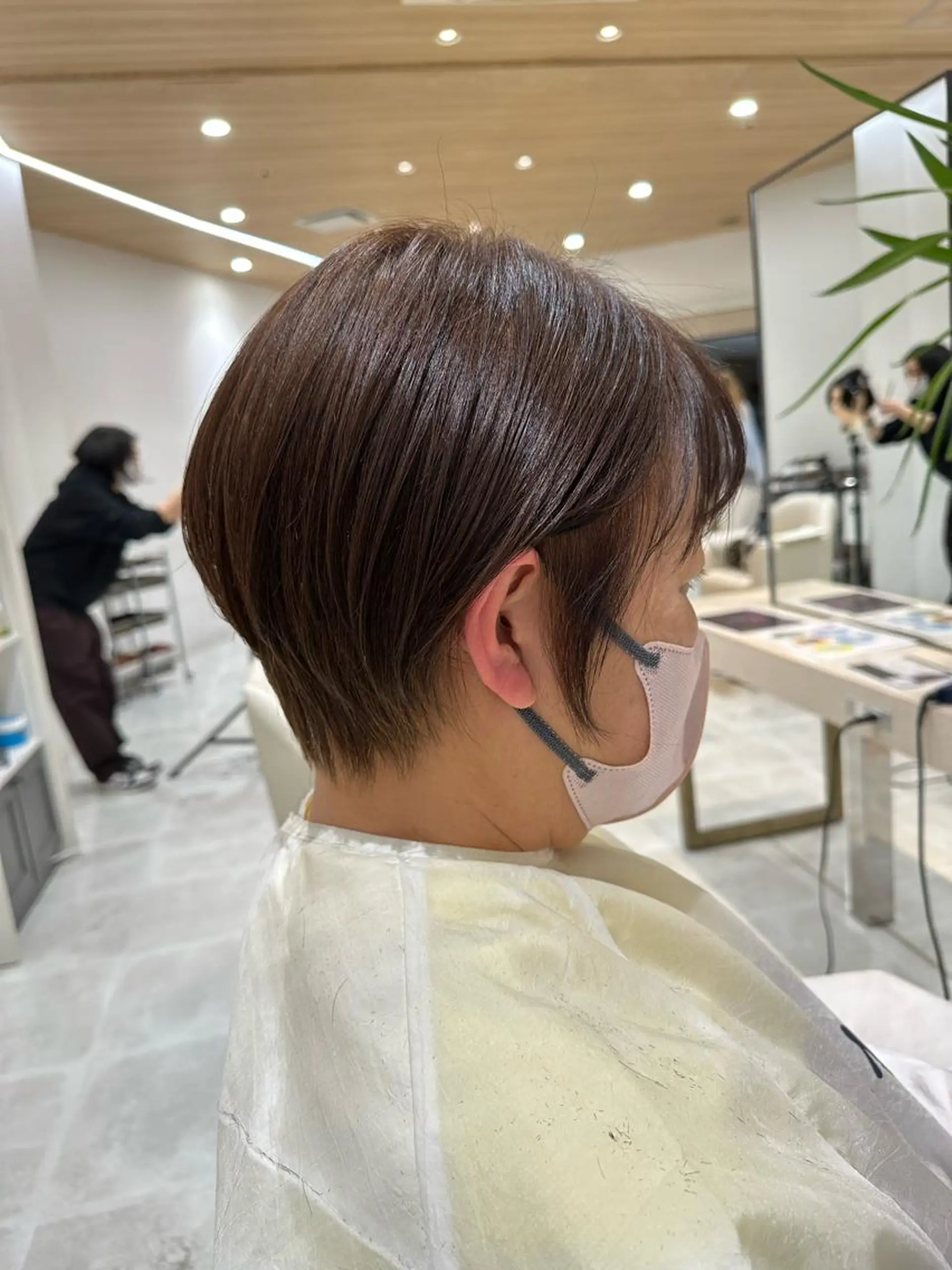 ショート くびれヘア ショートヘア 神田 桃菜のヘアスタイル
