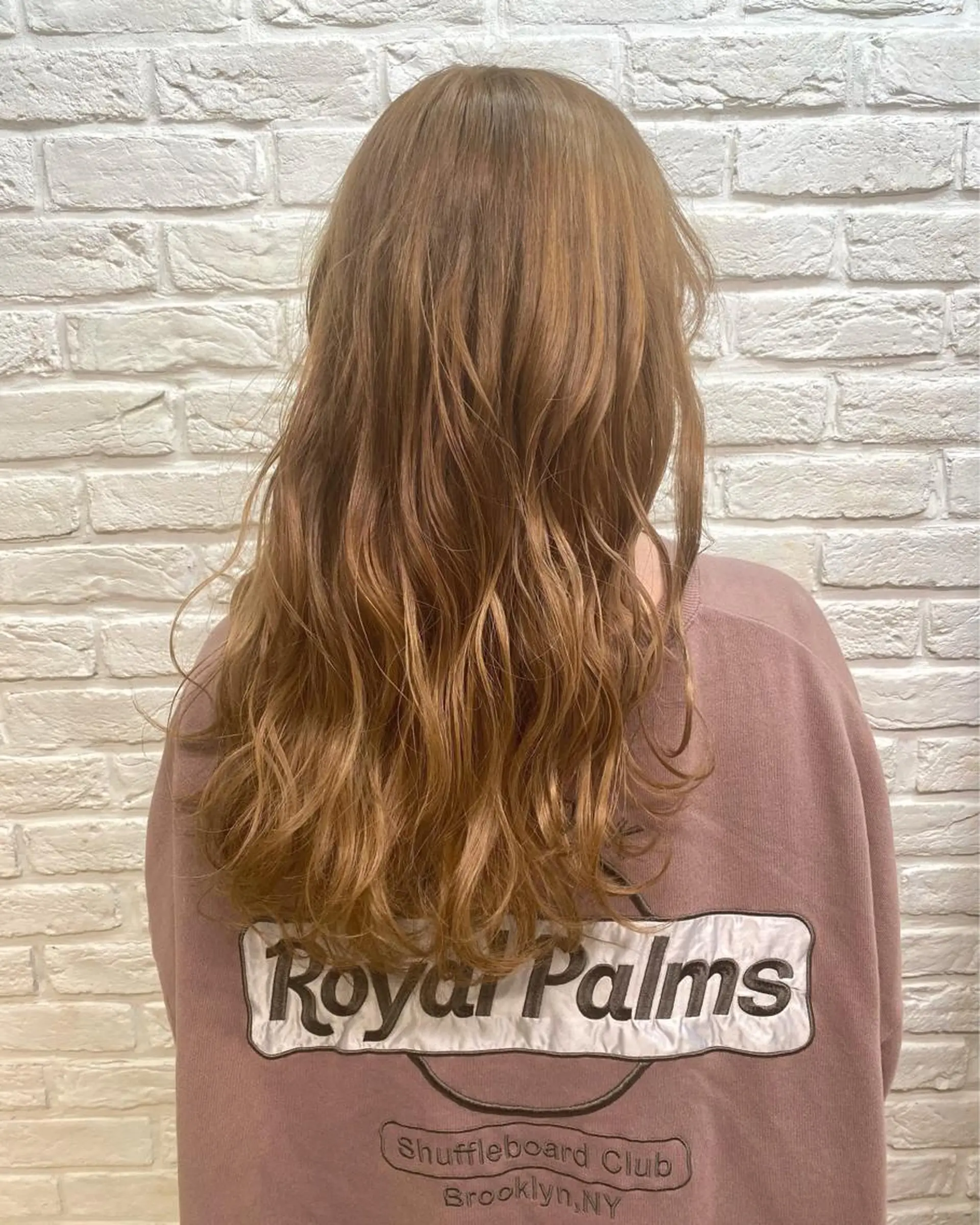 セミロング カラー ベージュカラー ブリーチ 色ムラ修正の神様 新宿ハイトーンかすみのヘアスタイル