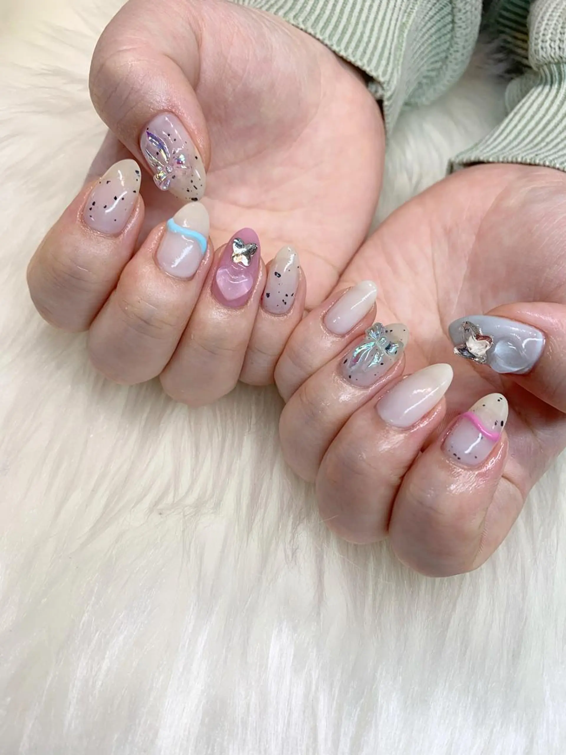 ネイル ハンドネイル glow_ nailのネイルデザイン