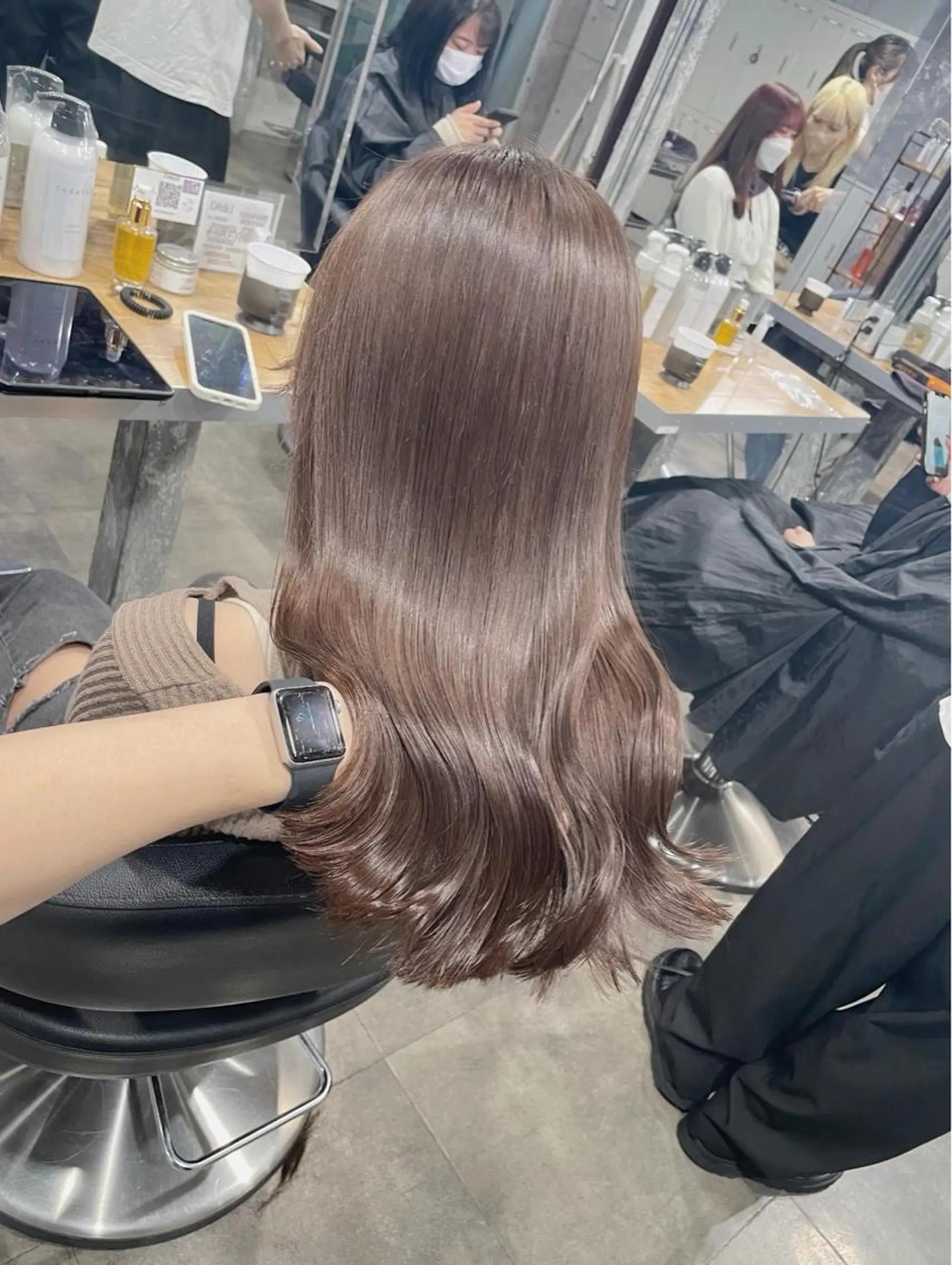 ロング カラー カット ヘアカラー トリートメント ヘッドスパ ヘアセット ベージュカラー💖 やすひろのヘアスタイル