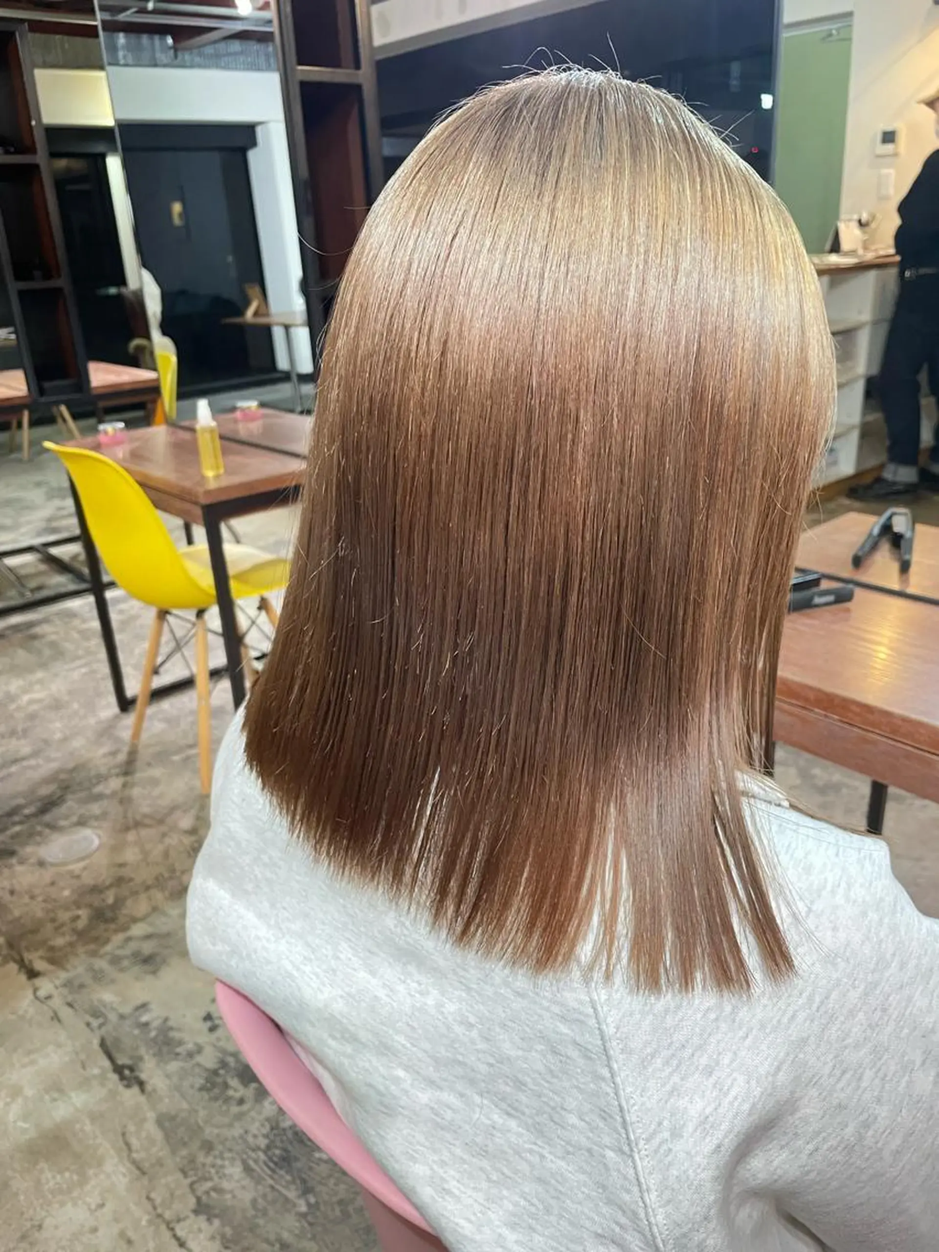 ミディアム カラー ベージュカラー イヤリングカラー インナーカラー ボブ ボブインナー メンズ/パーマ/ ブリーチ/KAITOのヘアスタイル