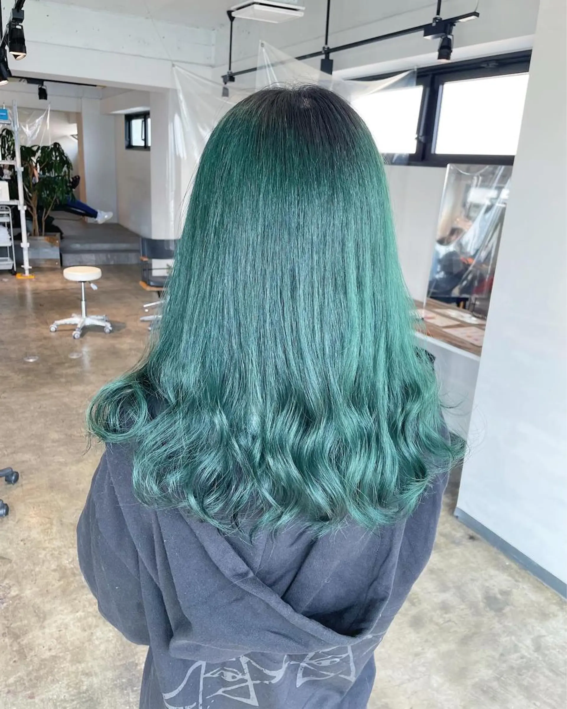 ロング カラー ヘアカラー トリートメント ハイトーン/レイヤー /ケアブリーチ石川治のヘアスタイル