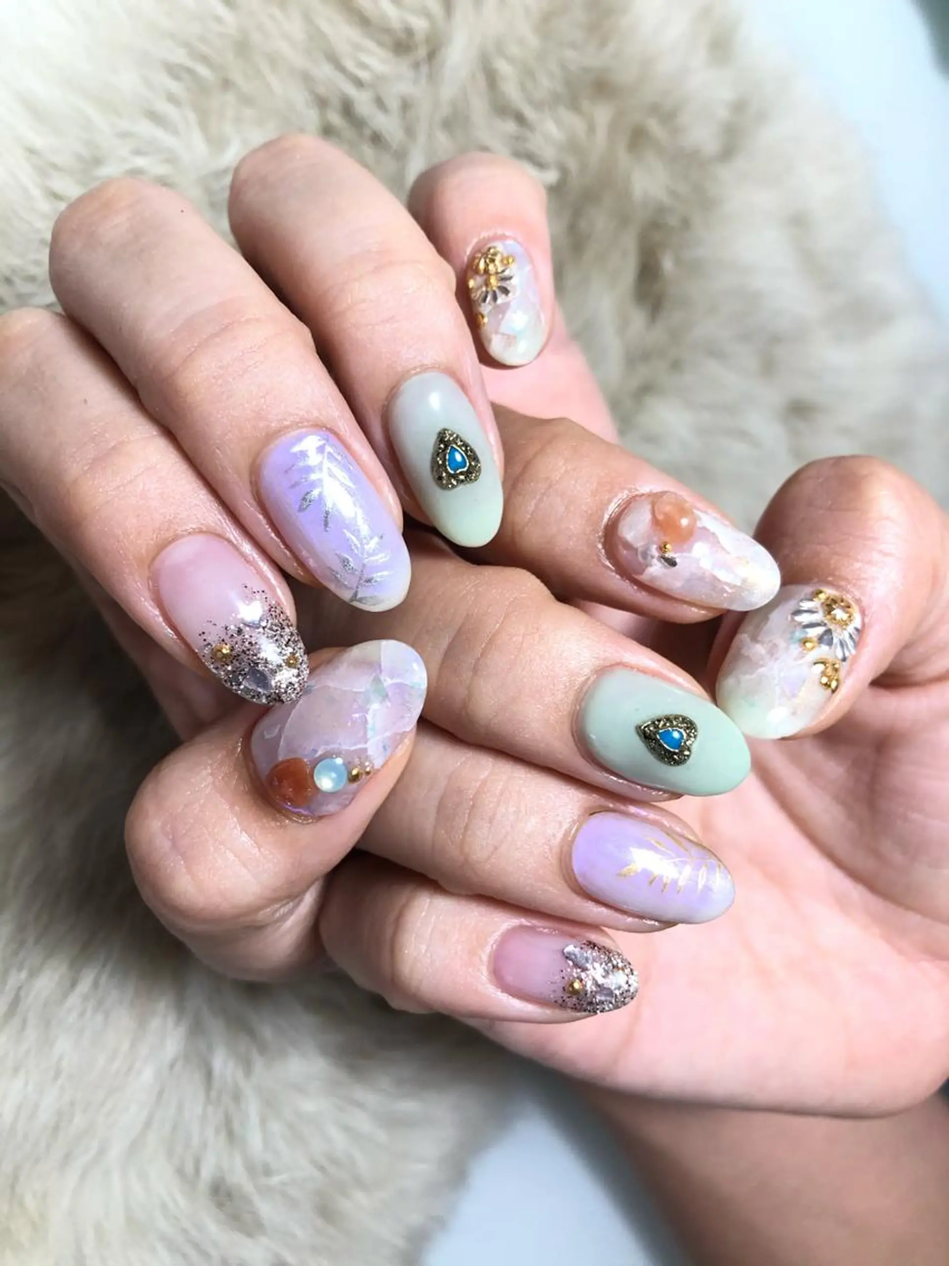 ネイル Yakko pas á pasのネイルデザイン