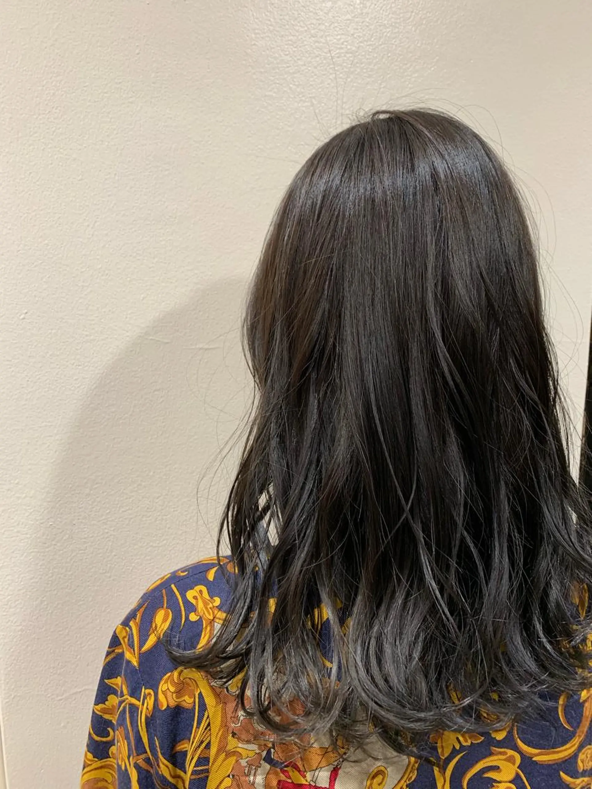 セミロング カラー ダークグレー ダークグレージュ グレージュ カット ヘアカラー トリートメント 山崎 澪 レイヤーカット/大宮のヘアスタイル