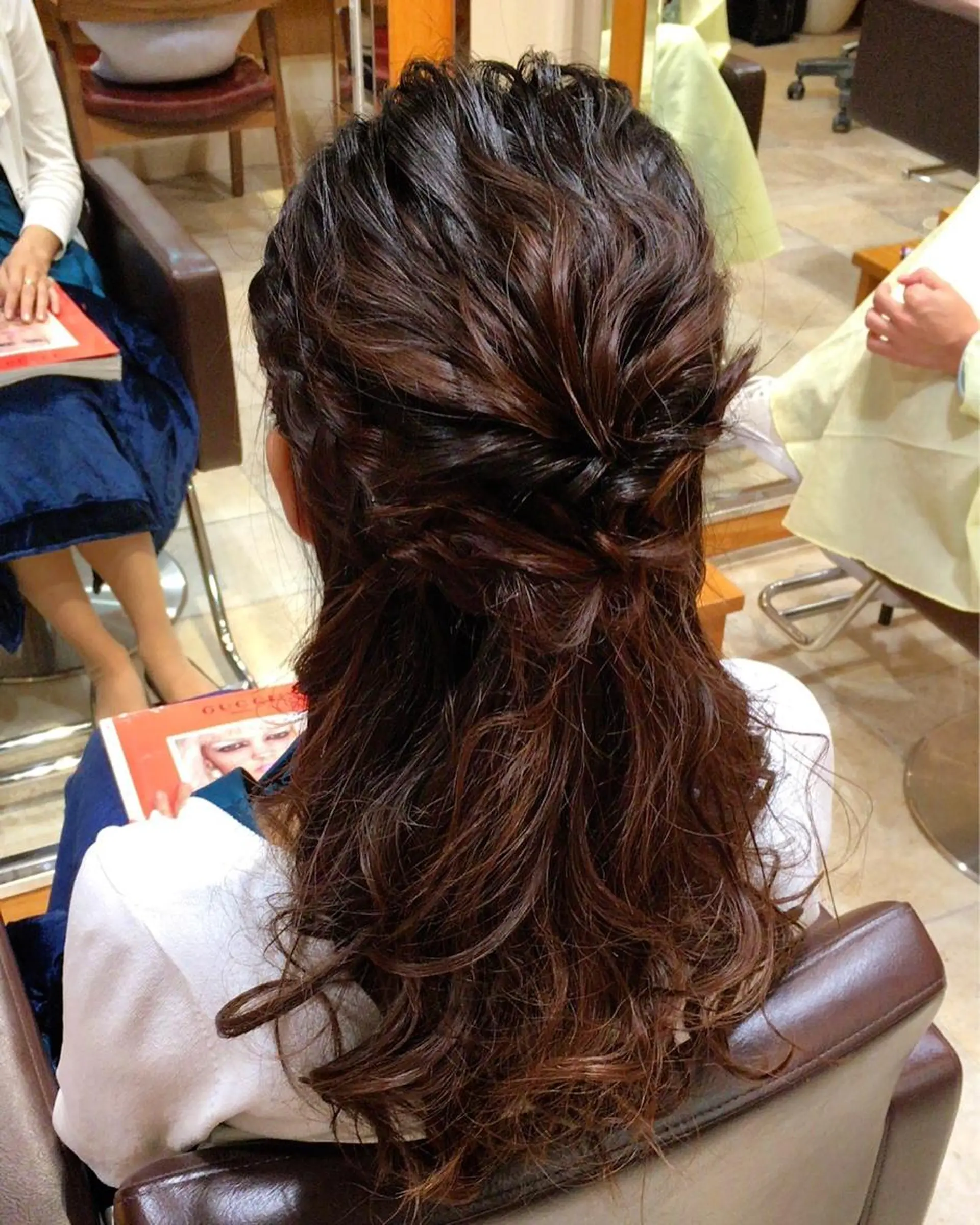 ロング ヘアアレンジ G LUX 清水のマツエク・マツパデザイン