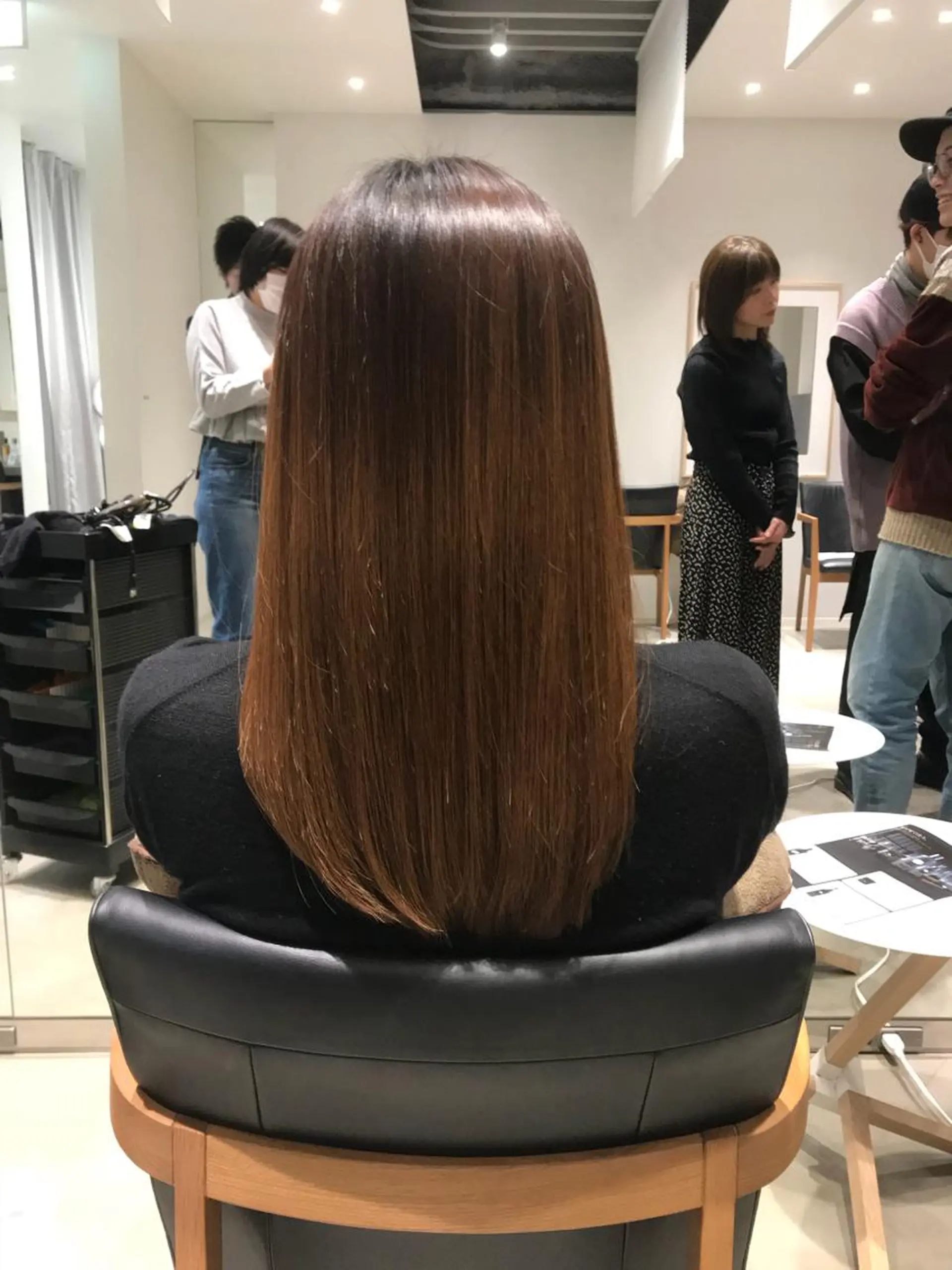 セミロング THREE byKEEPのヘアスタイル