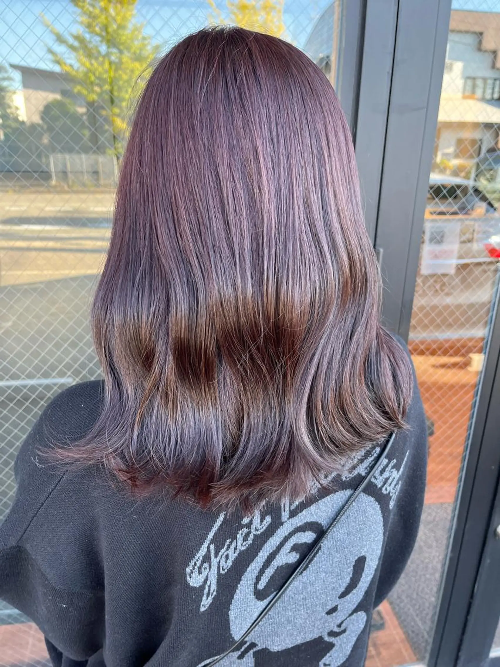 セミロング トリートメント カット ヘアカラー トリートメント Number CHIHIROのヘアスタイル