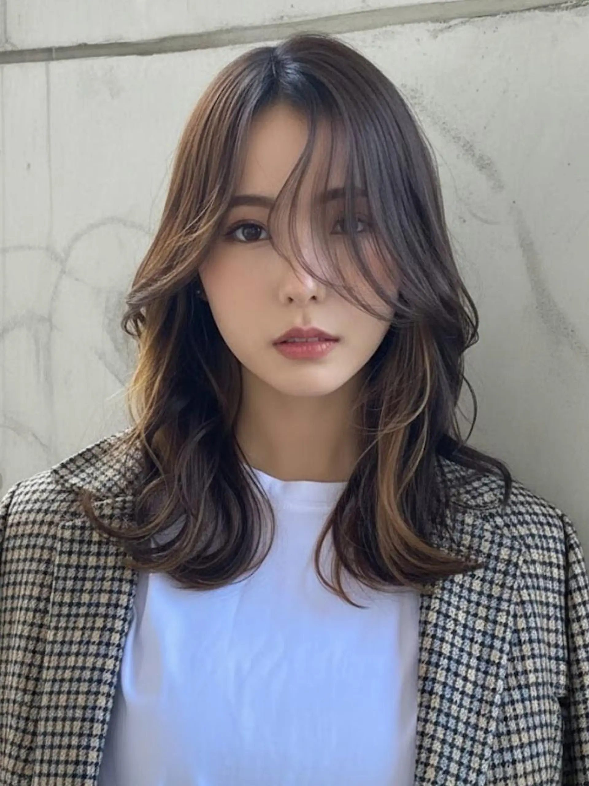 ロング 大塚 美緒のヘアスタイル