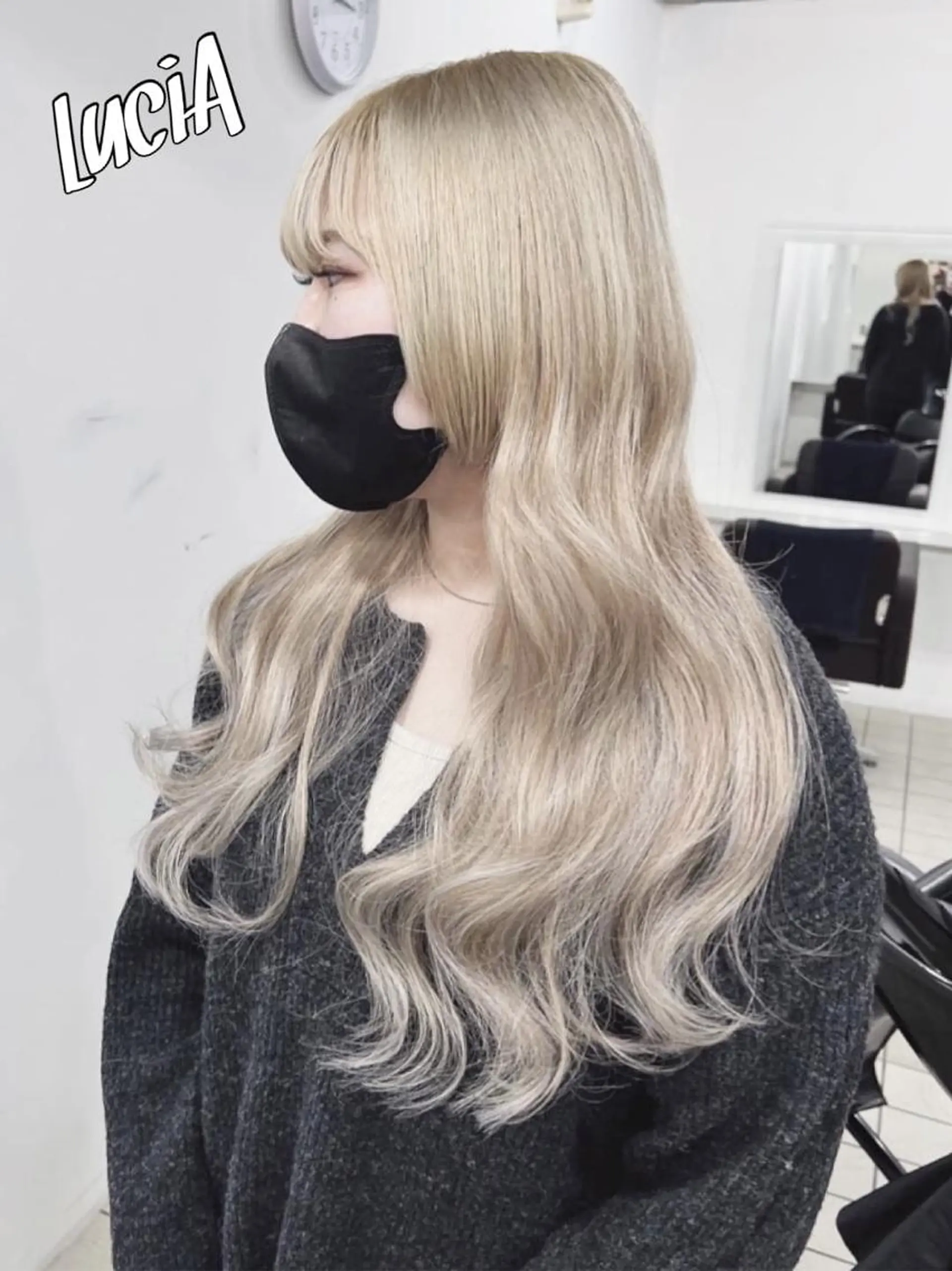 カラー ロング エクステ LuciA\5900のヘアスタイル