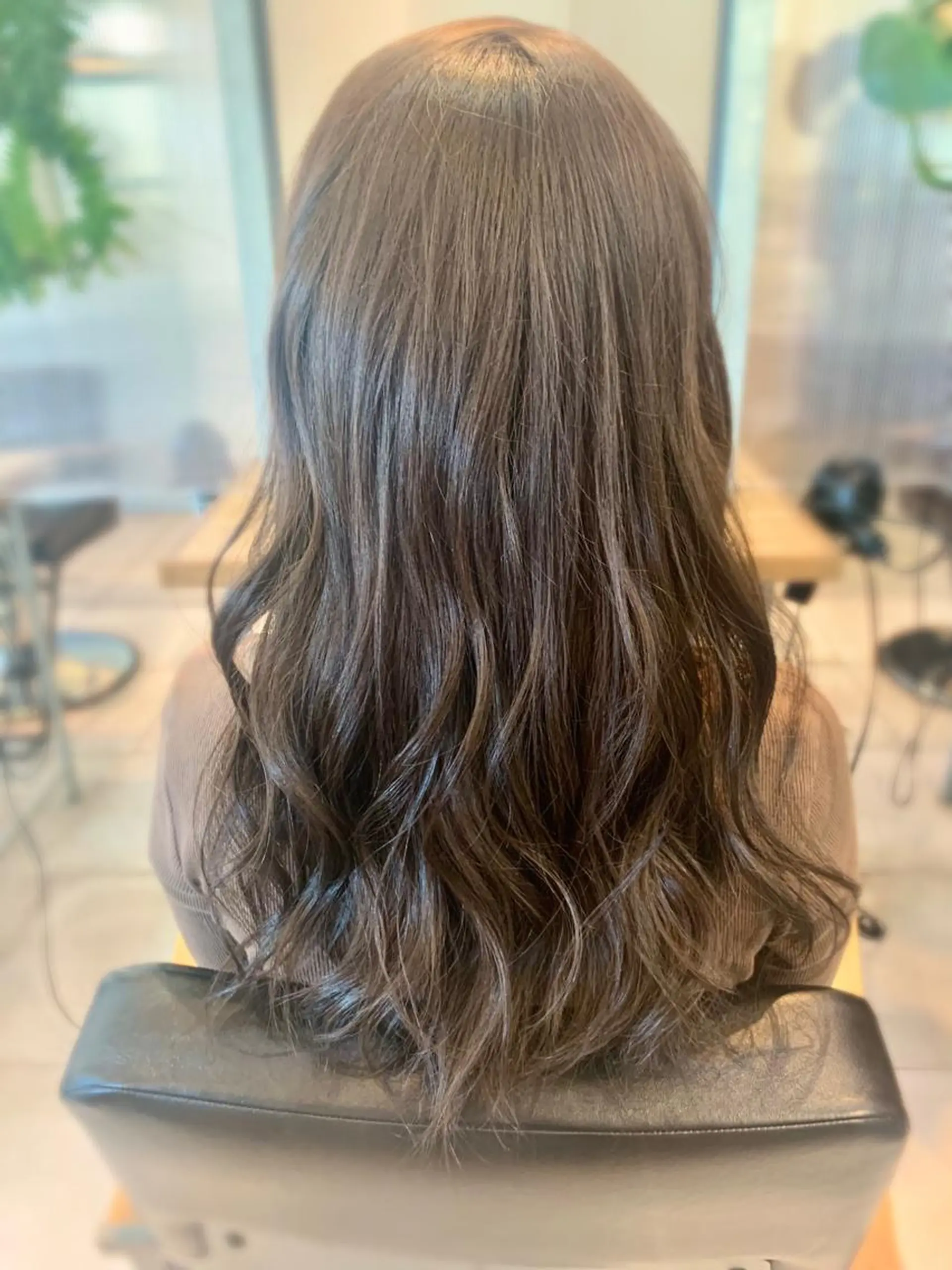ロング カラー アッシュ オリーブアッシュ 🤍🐰韓国ヘア/ レイヤー🤍菅原麻里のヘアスタイル
