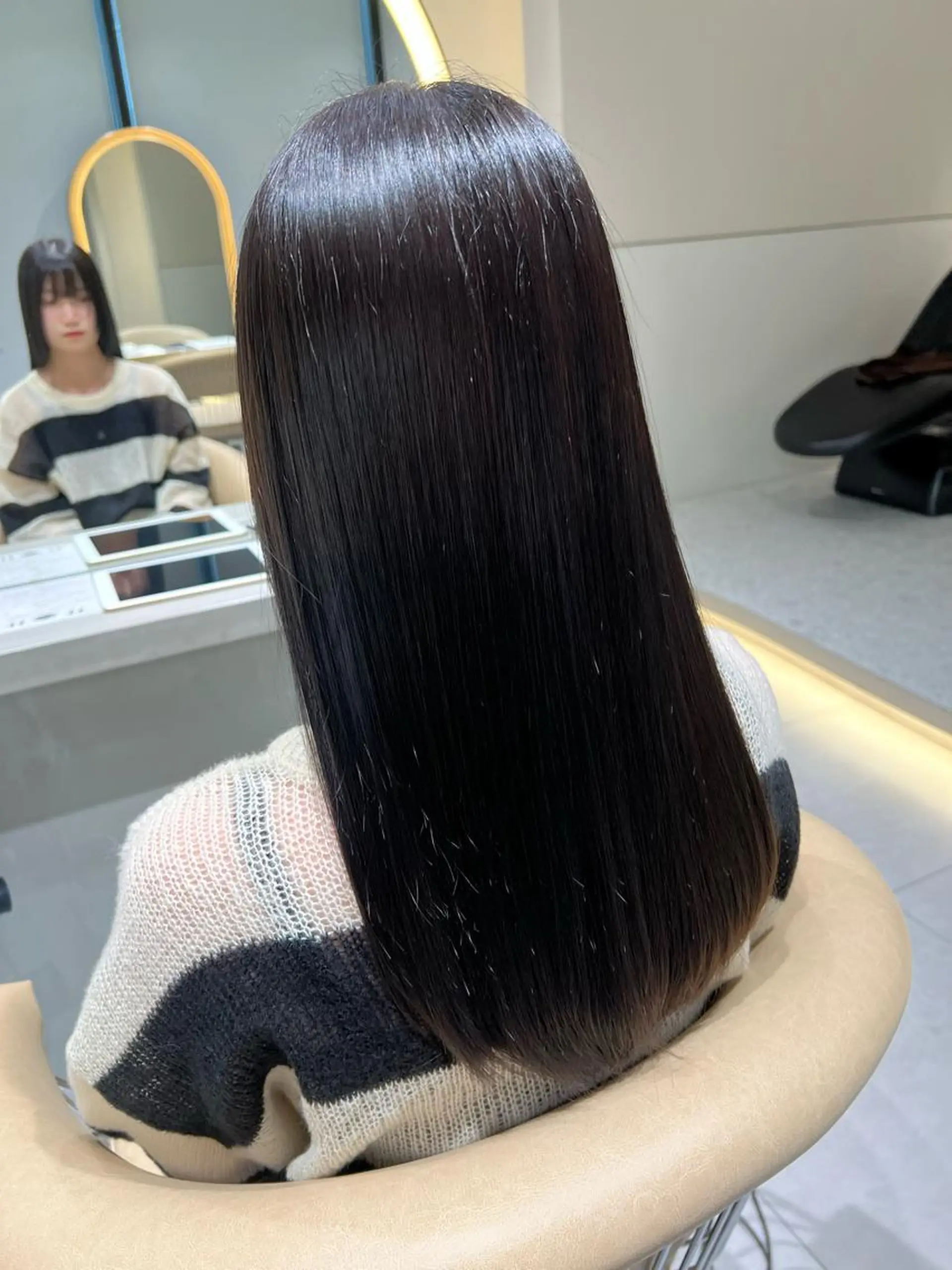 ロング 髪質改善 縮毛矯正 トリートメント 酸性ストレート トリートメント 福岡縮毛矯正✨️ ストレート 向井和輝のヘアスタイル