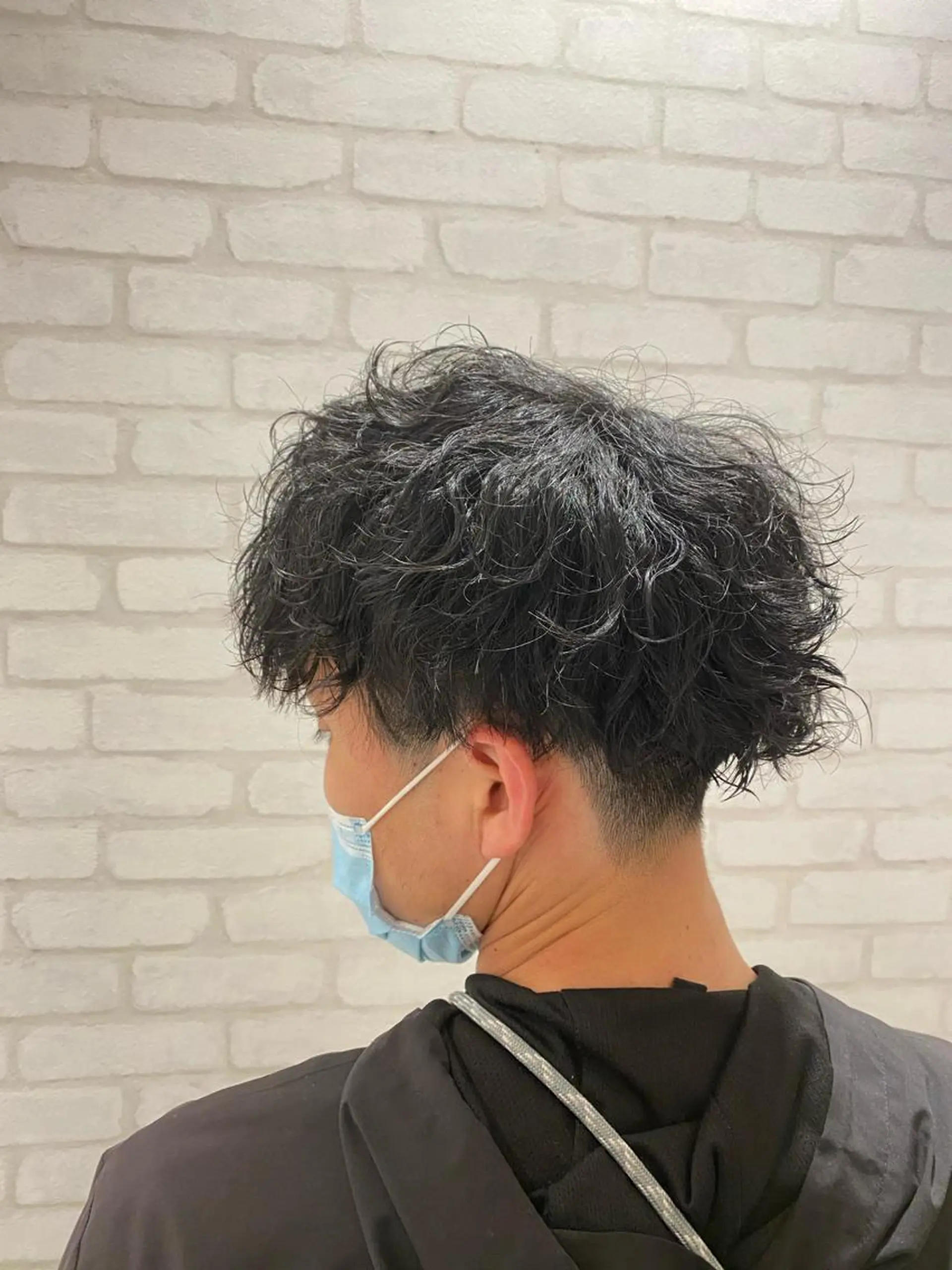 パーマ メンズ 尾崎 優也のヘアスタイル