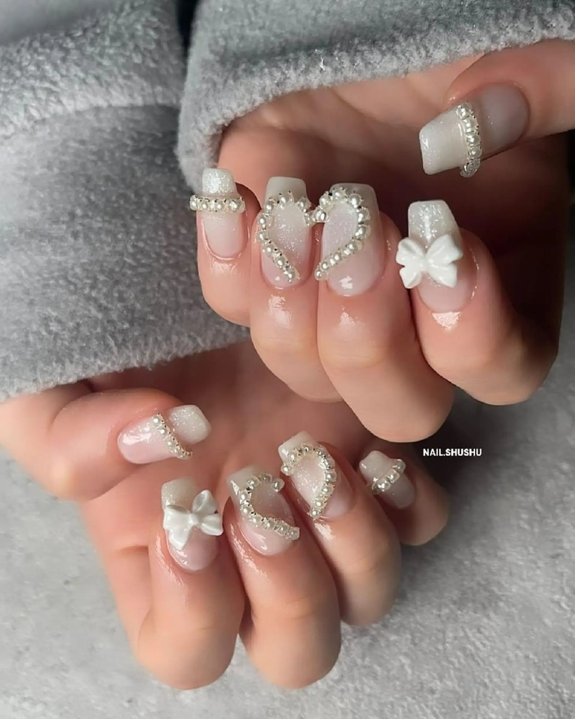 ネイル 持ち込み ニュアンスネイル オフィスネイル ワンカラーネイル シンプルネイル 3dパーツ/流行り 👧shushu❤️のネイルデザイン