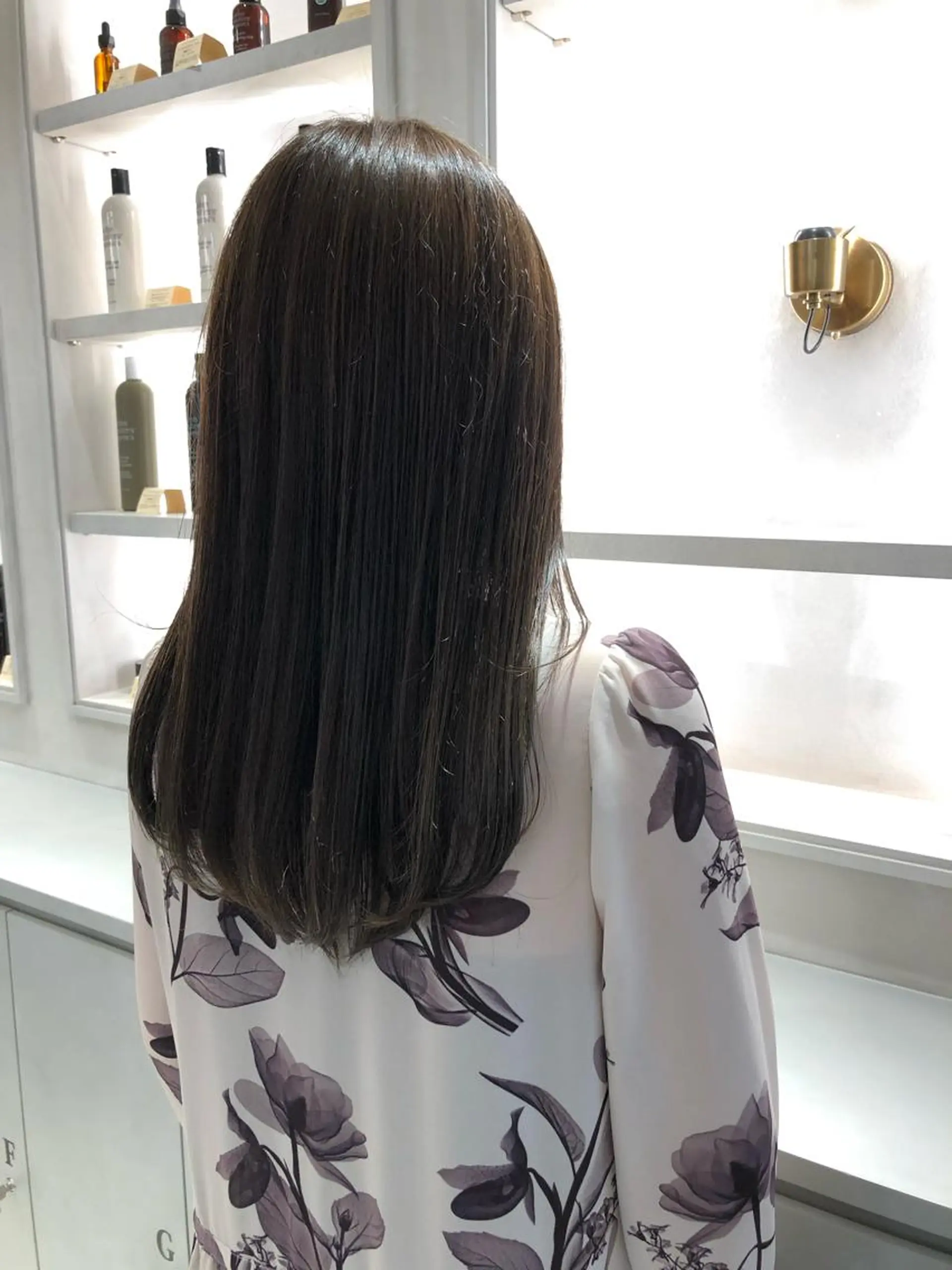 セミロング カラー カット ヘアカラー トリートメント 天野 涼のヘアスタイル