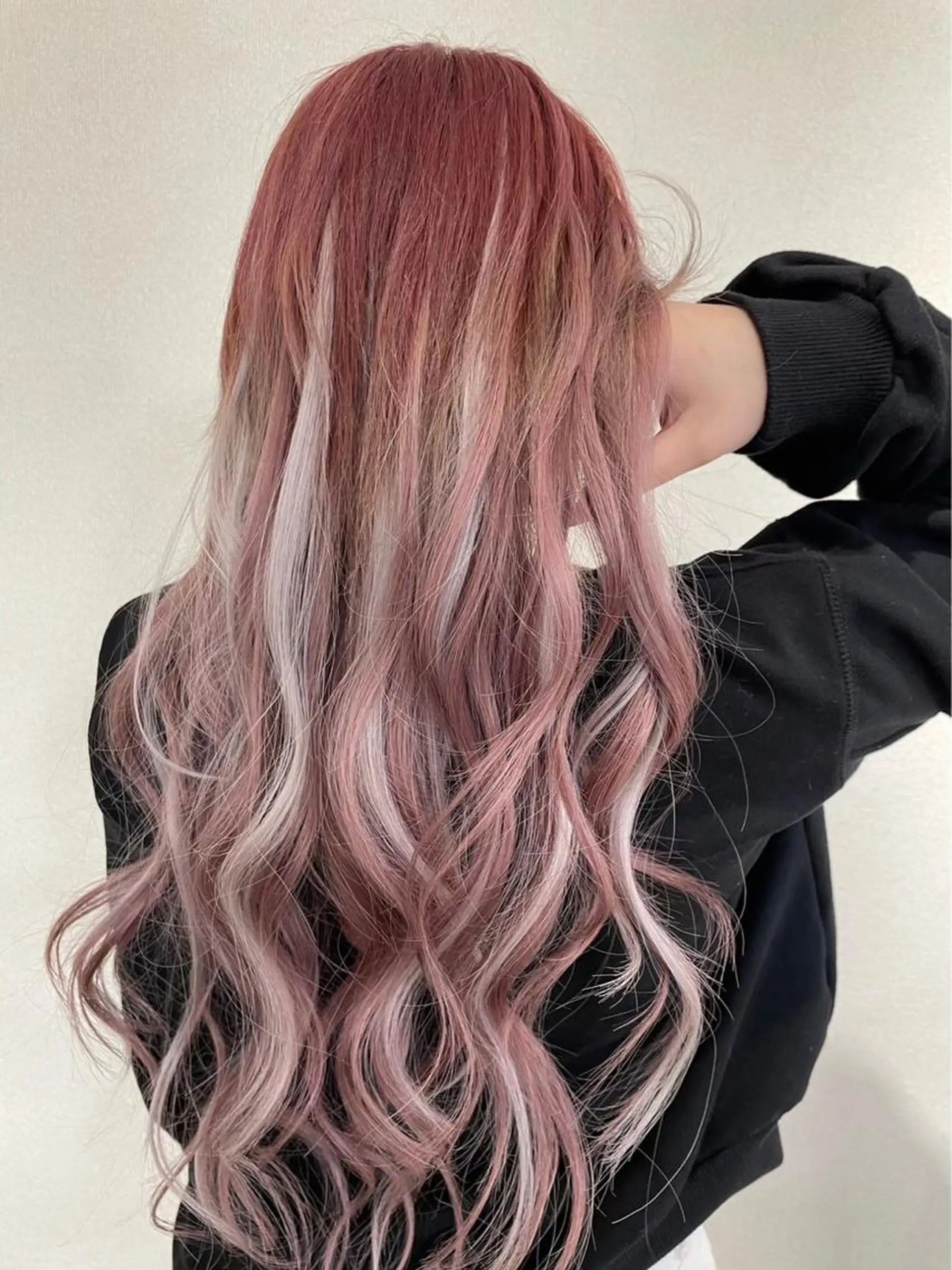 ロング カラー エクステ×ハイトーン 🌈KEISUKEのヘアスタイル