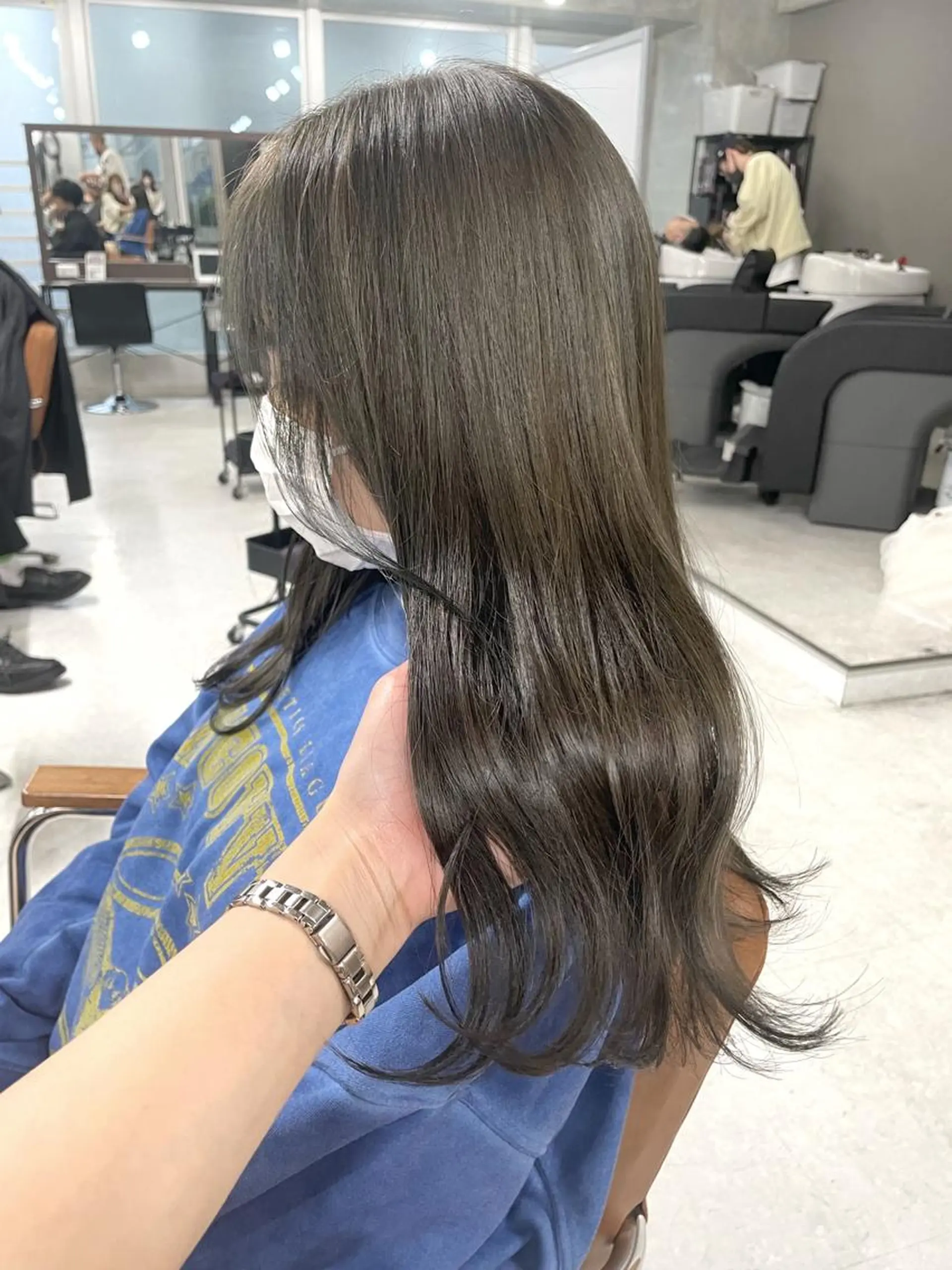 ミディアム カラー ヘアアレンジ 🌷FUKA🌷 まろやかハイトーンのヘアスタイル