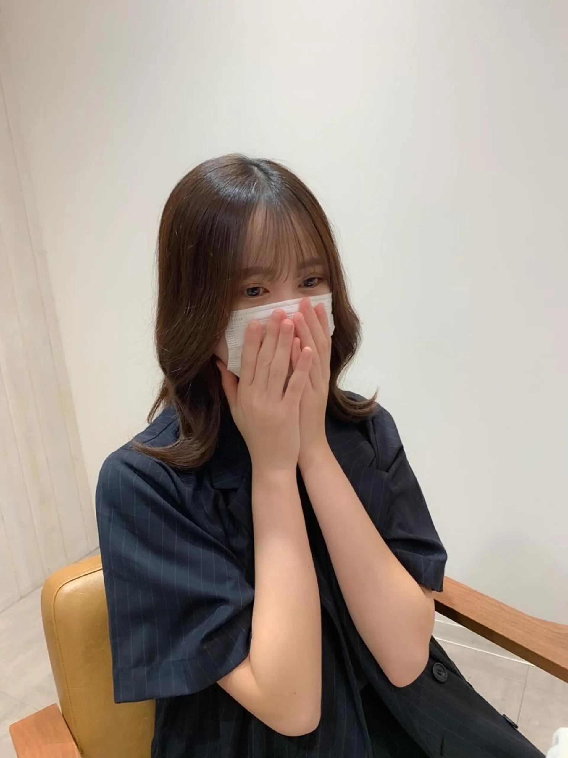 ミディアム まなり See.のヘアスタイル