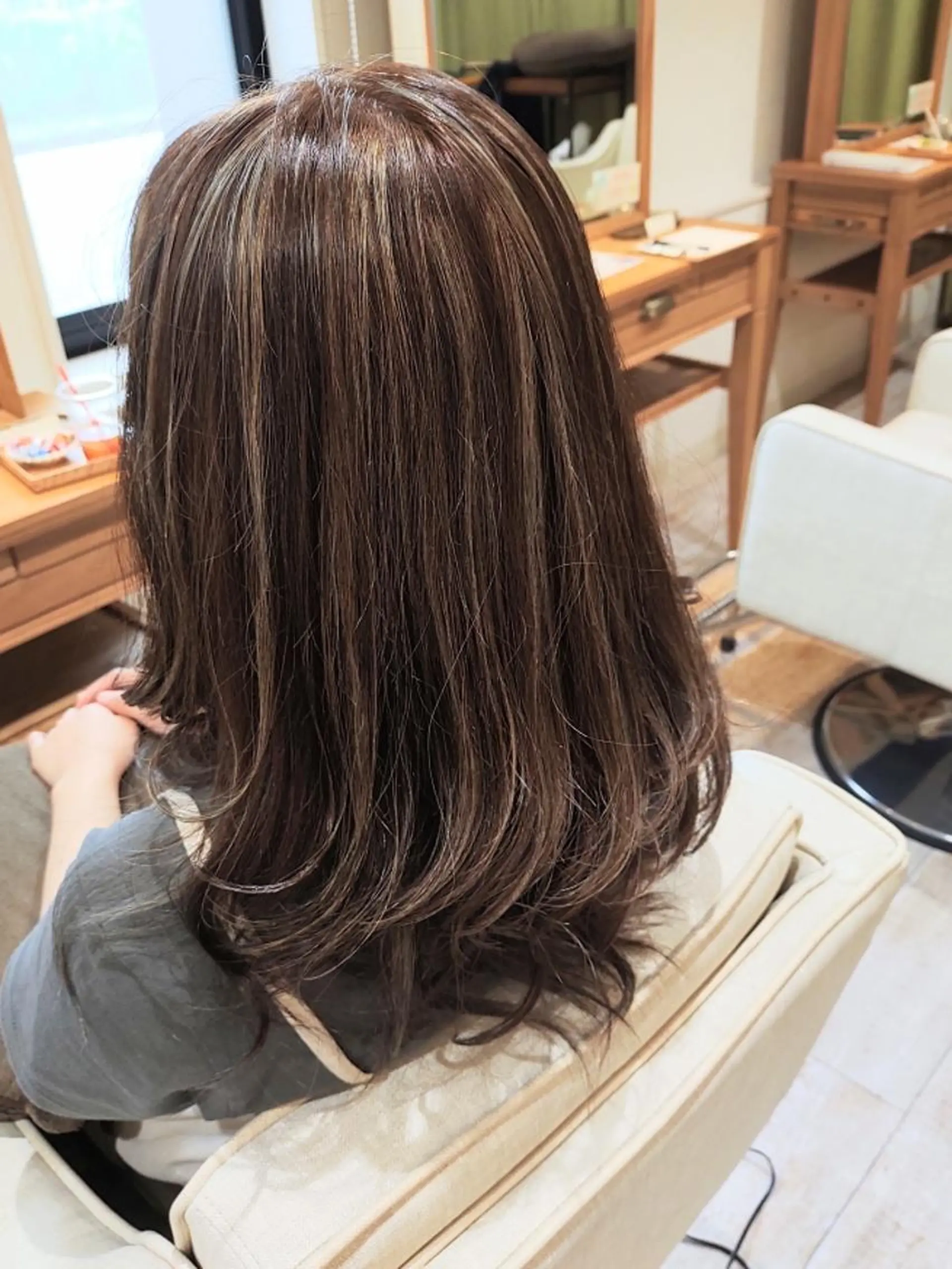 カラー ハイライトカラー SAITO Rimのヘアスタイル