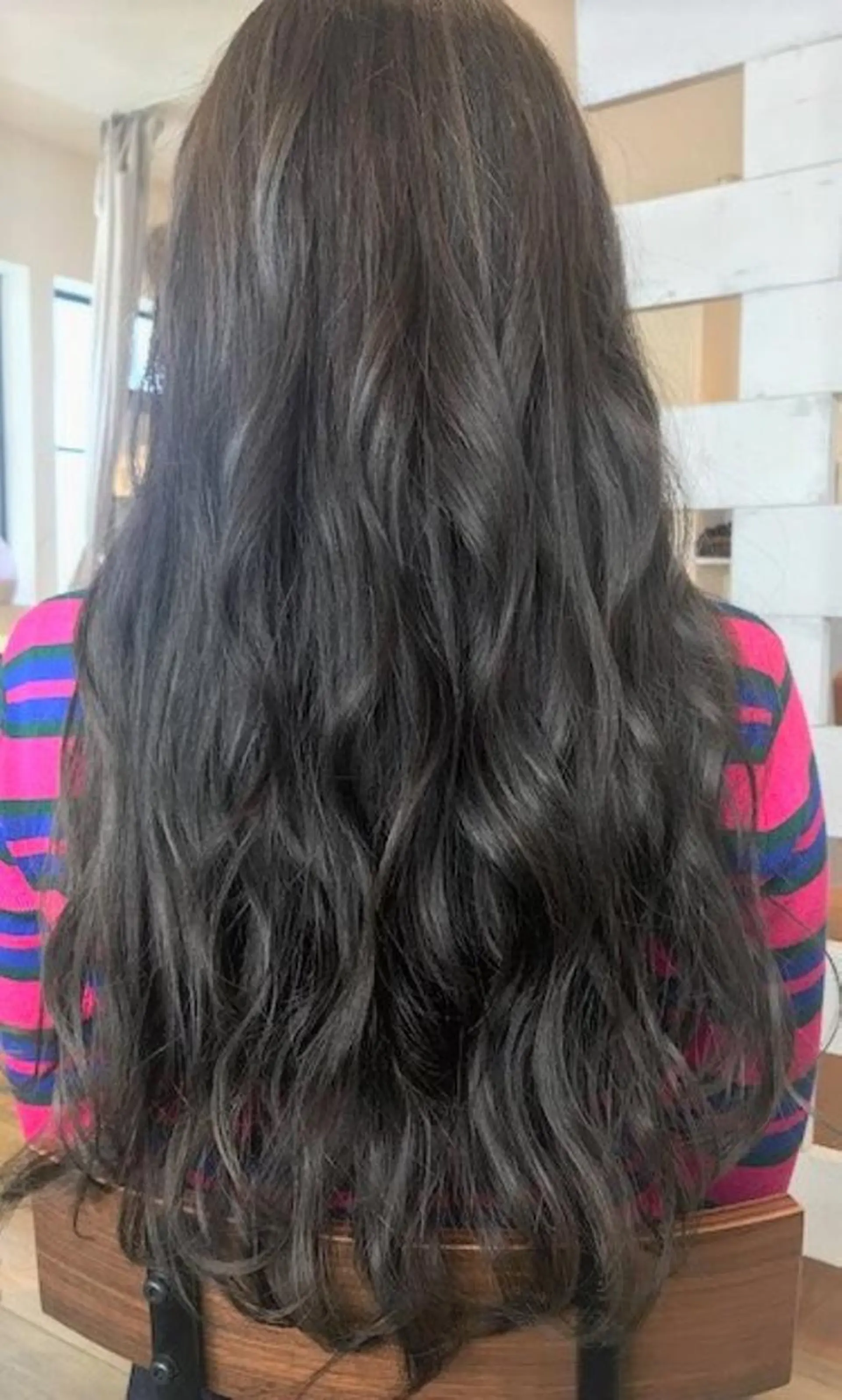 ロング chill out 塚口本町店のヘアスタイル