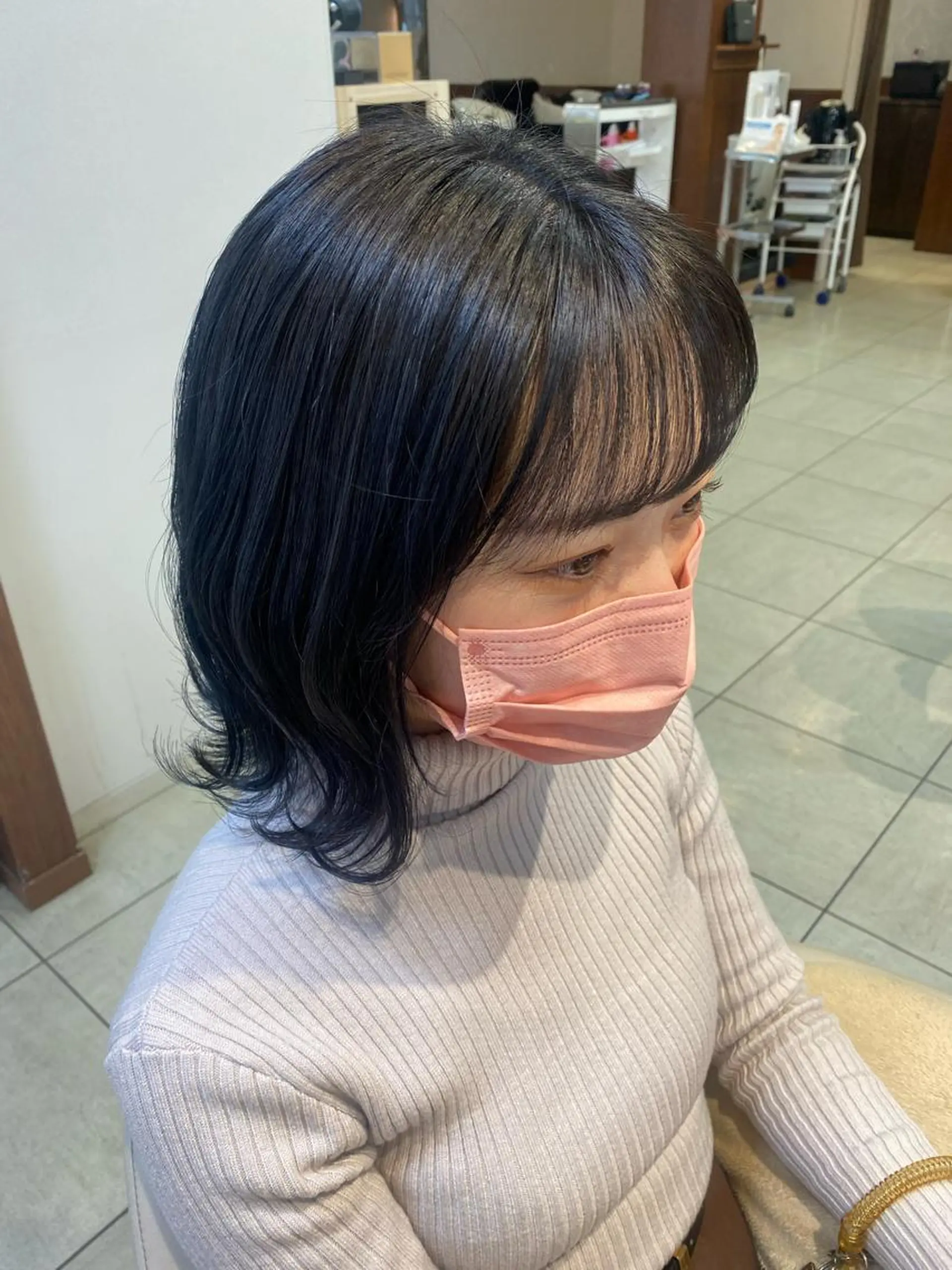 ミディアム カラー ヘアアレンジ ネイビーカラー 🌈haru🌻 藤沢ハイトーン🌈のヘアスタイル
