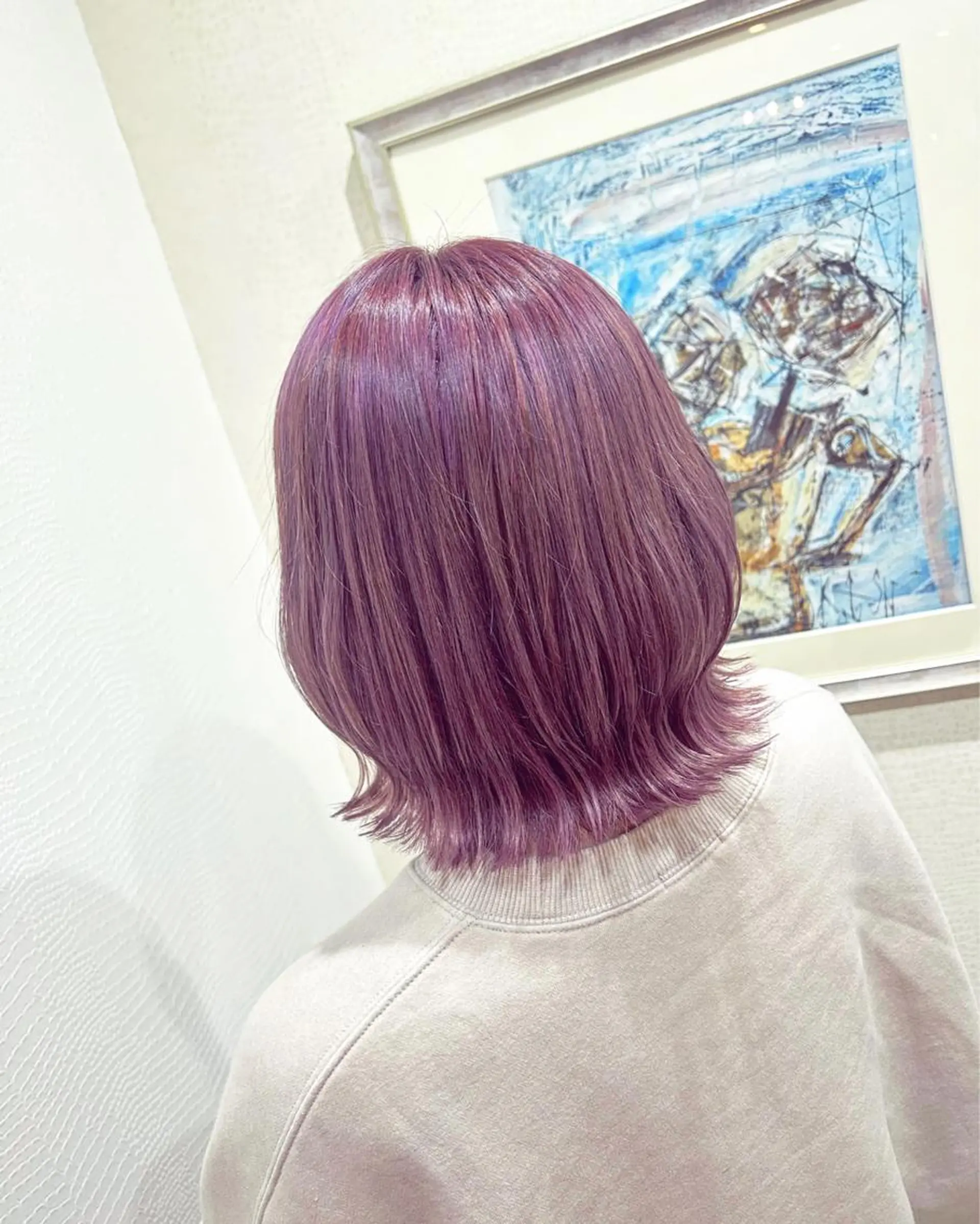 ミディアム カラー ブリーチ ラベンダーカラー ラベンダーピンク ピンクカラー ボブ カット ヘアカラー 井上 花音のヘアスタイル