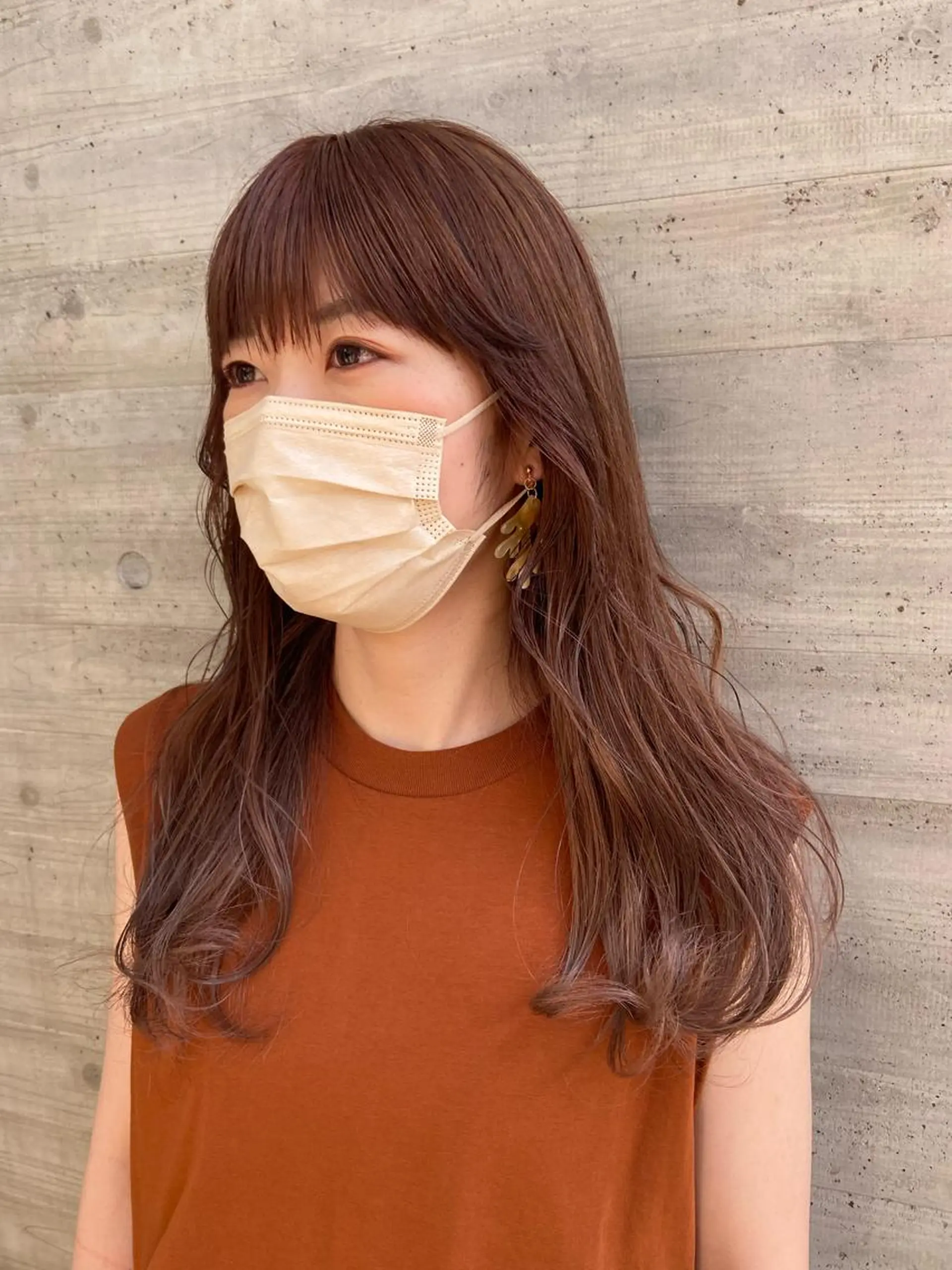 セミロング カラー SALTWATER AYARIのヘアスタイル