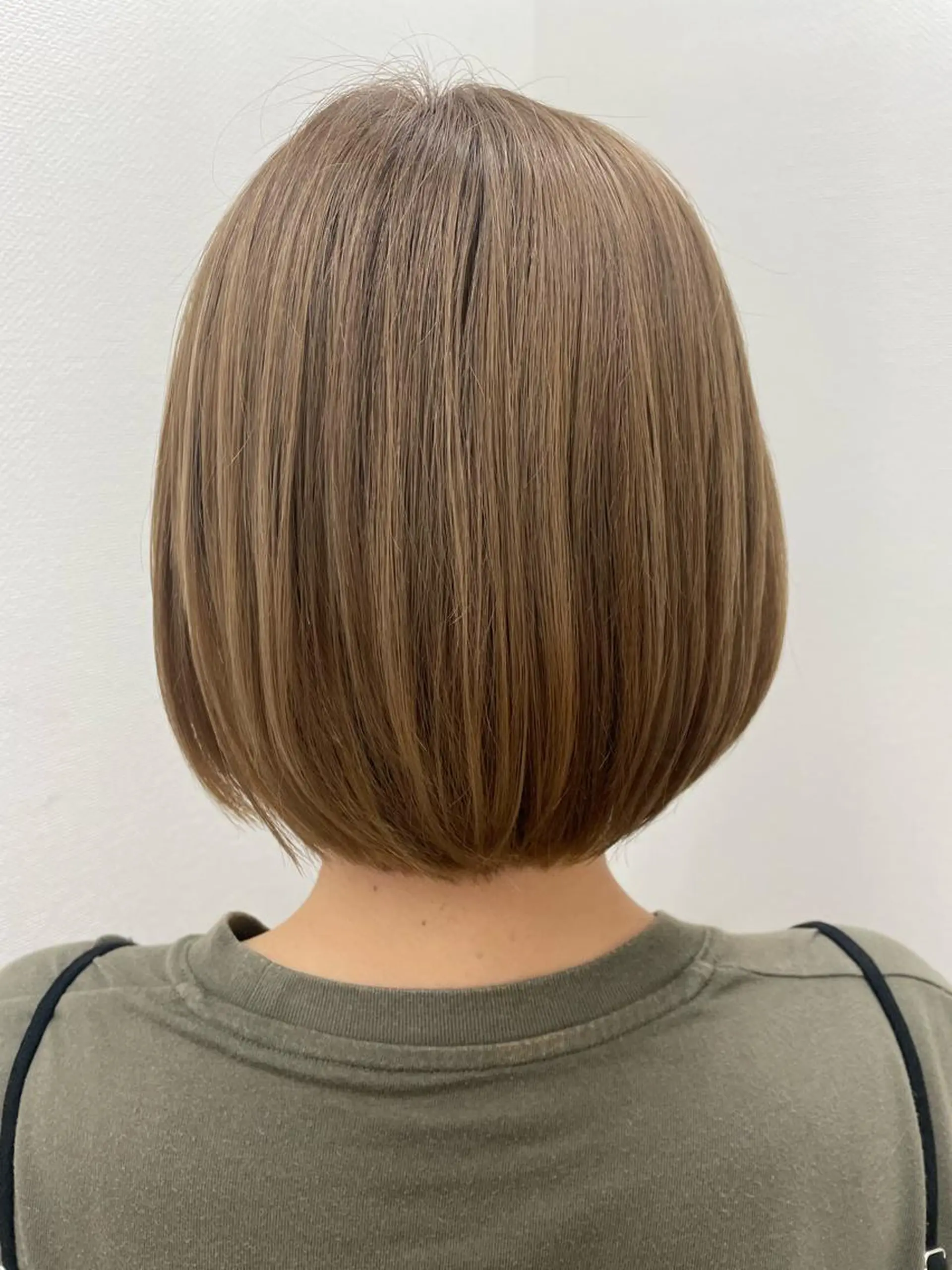 ショート カラー ブリーチ 前田リサコ🌹 ✨艶髪職人のヘアスタイル