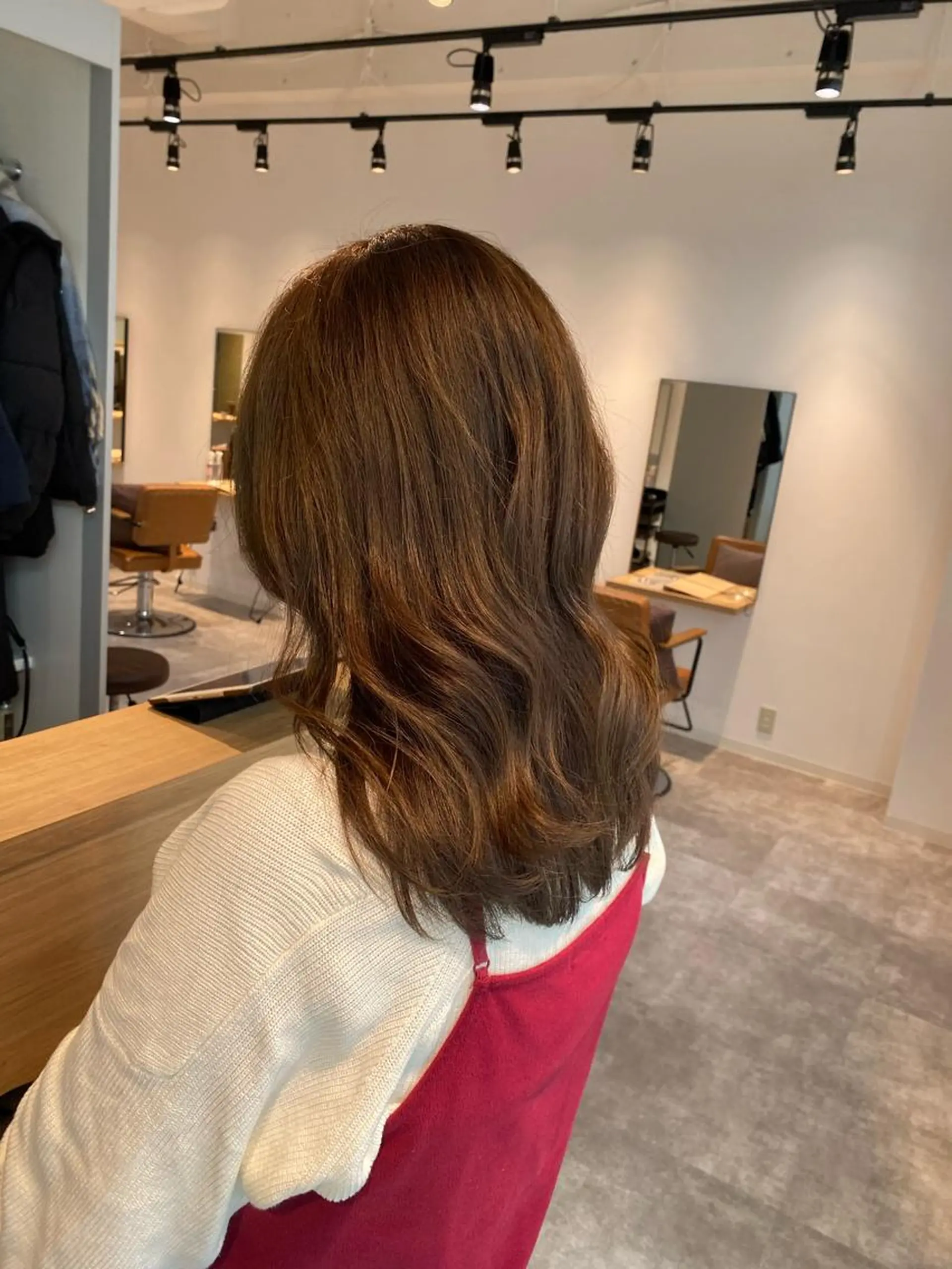 セミロング カラー ブリーチ ブラウンカラー ブリーチなしカラー オスズ 🎀´-のヘアスタイル