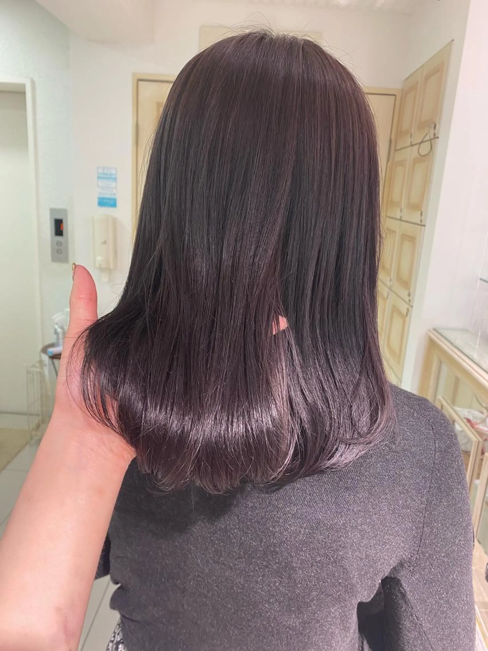 セミロング カラー ヘアアレンジ 透明感カラー 古山 結季🌙🖤のヘアスタイル