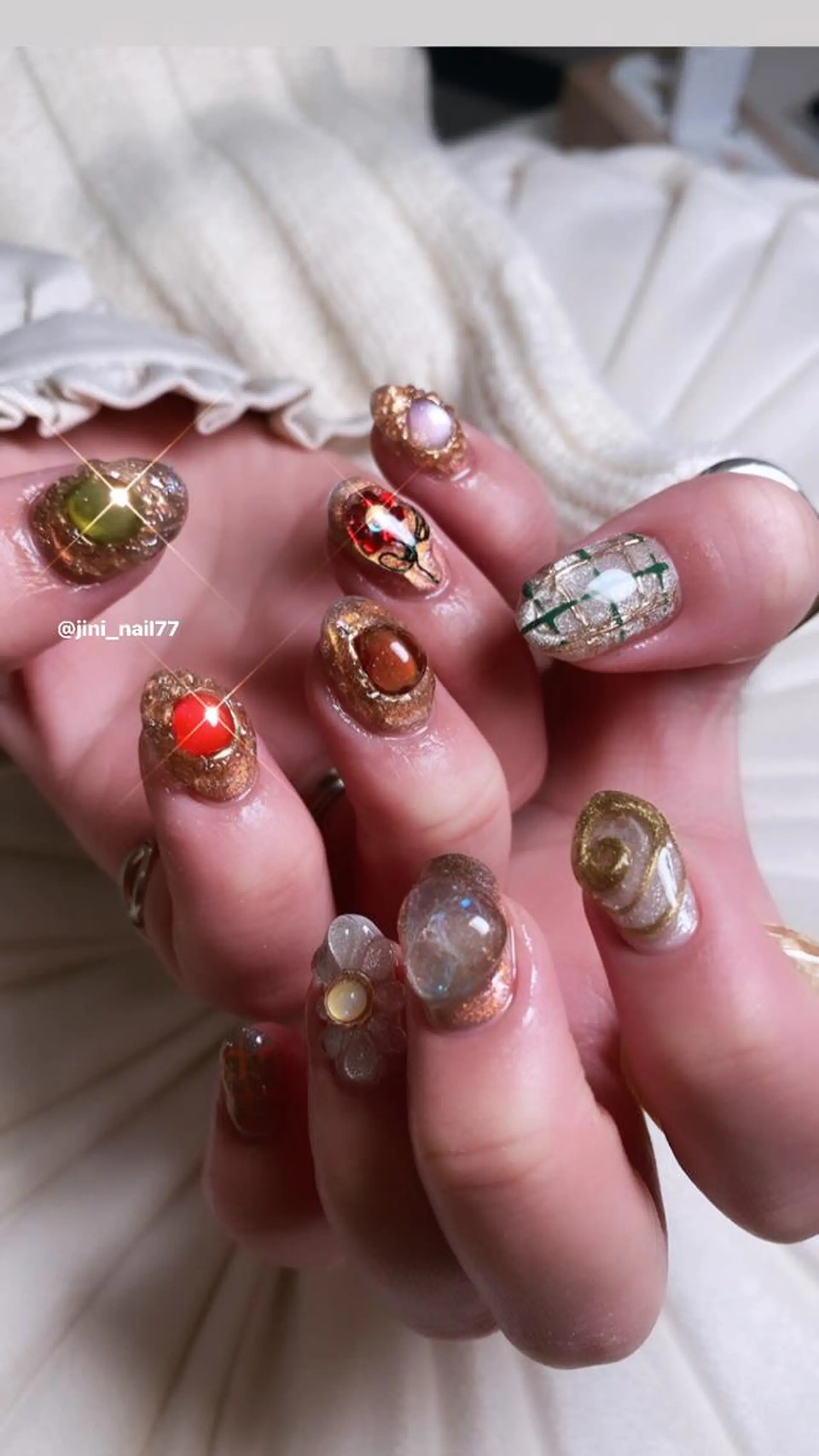 ネイル JINI NAIL所属・ジニ ネイルのネイルデザイン