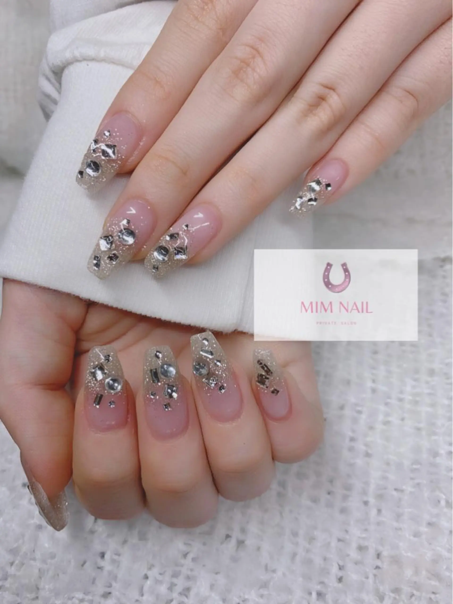 ネイル 成人式 キラキラネイル *･*MIMnail 1号店･*:･*のネイルデザイン