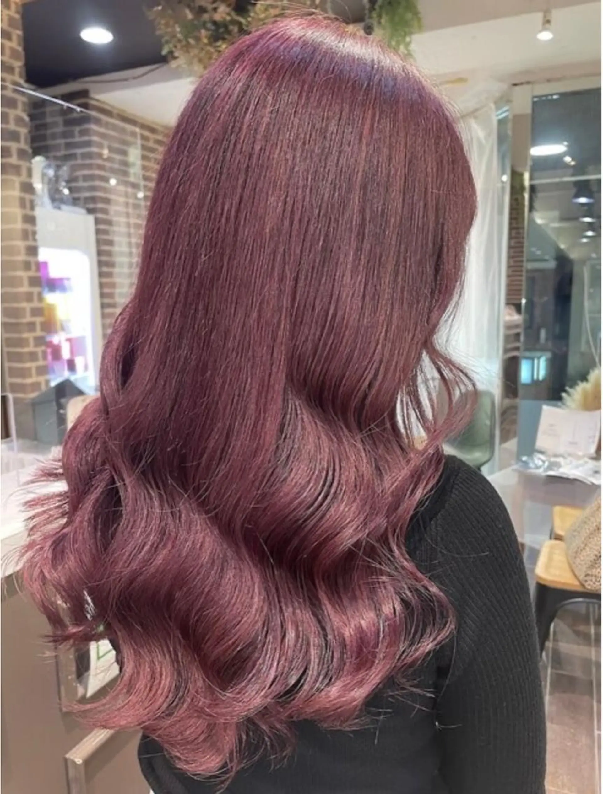 セミロング カラー メンズ メンズブリーチ メンズハイライト メンズハイトーン メンズインナーカラー メンズ韓国風 ヘアカラー トリートメント ヘアセット designcolo r/似合わせNOKAのヘアスタイル