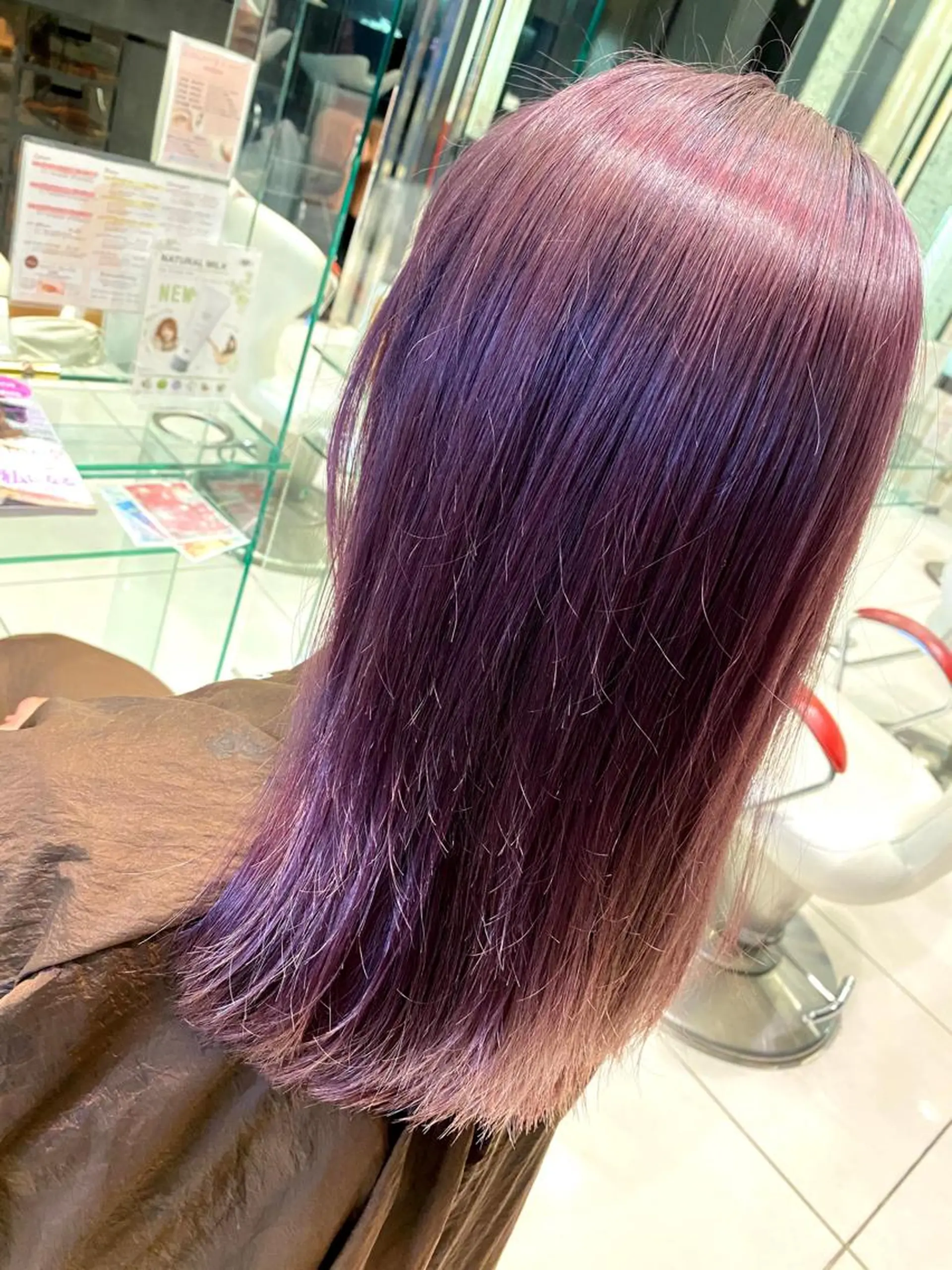 ミディアム カラー ヘアカラー デザインカラー✨新倉 佑奈のヘアスタイル