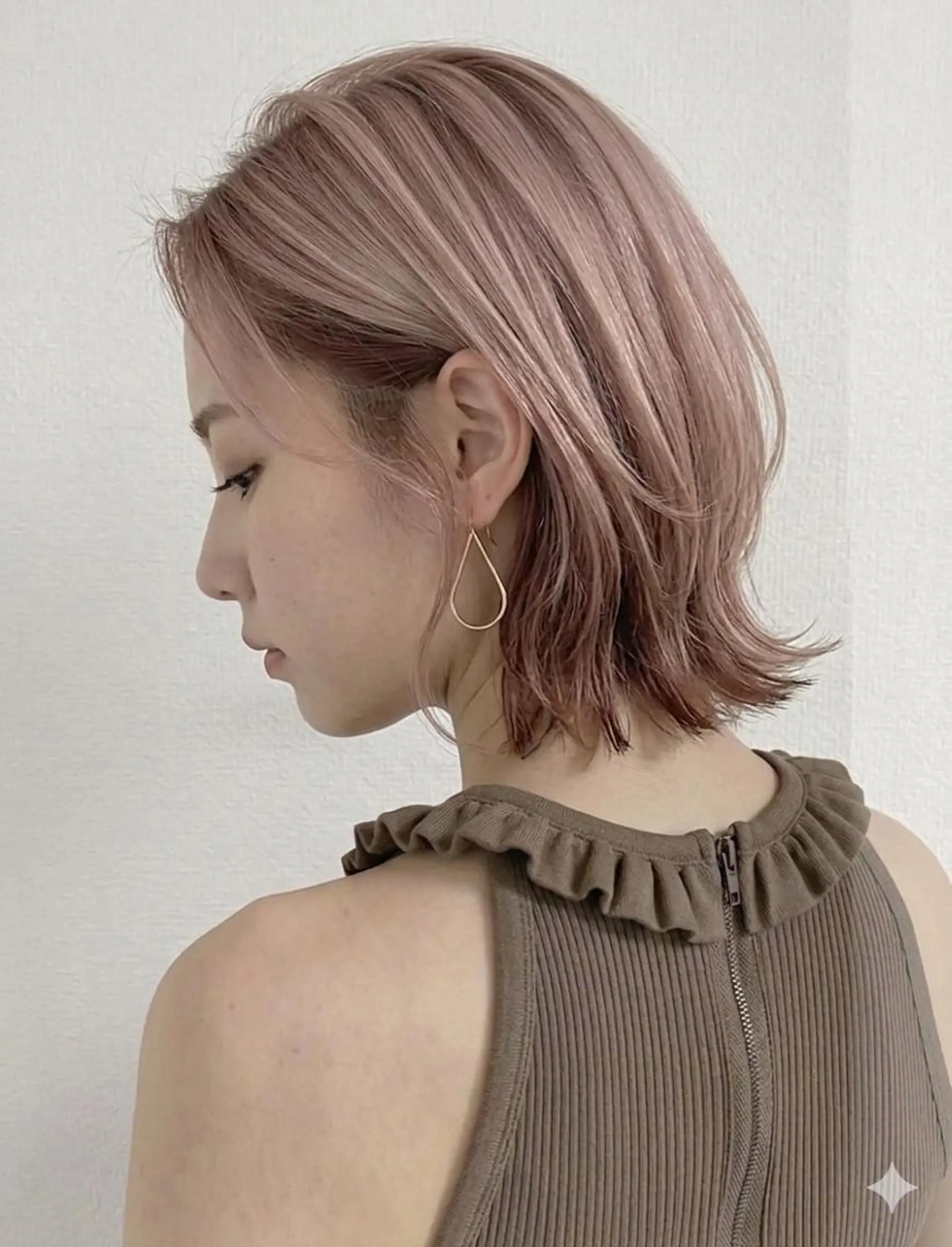 ショート ANHUTTE モデル募集のヘアスタイル