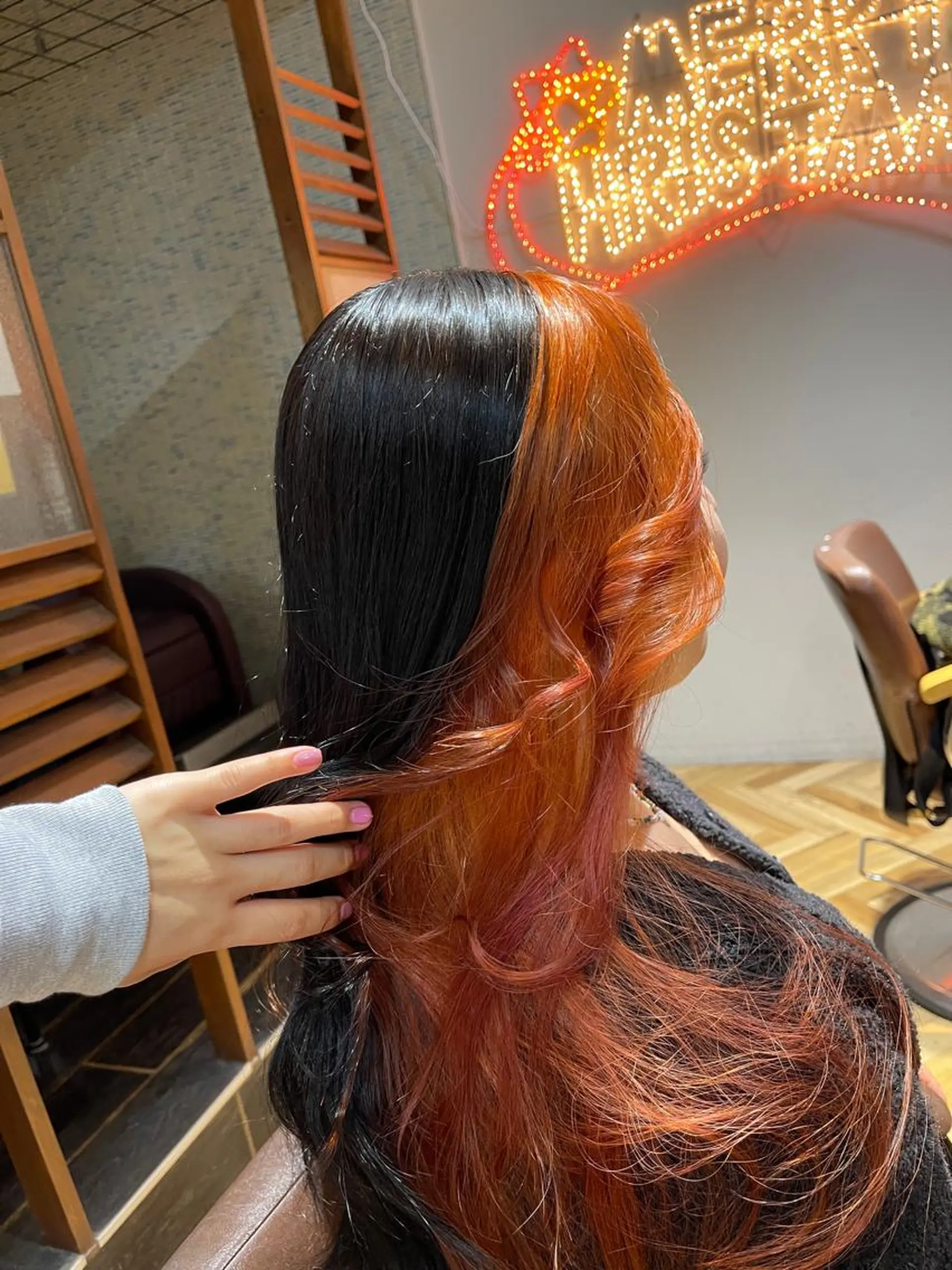 カラー オレンジ バヤラー バイガルマーのヘアスタイル