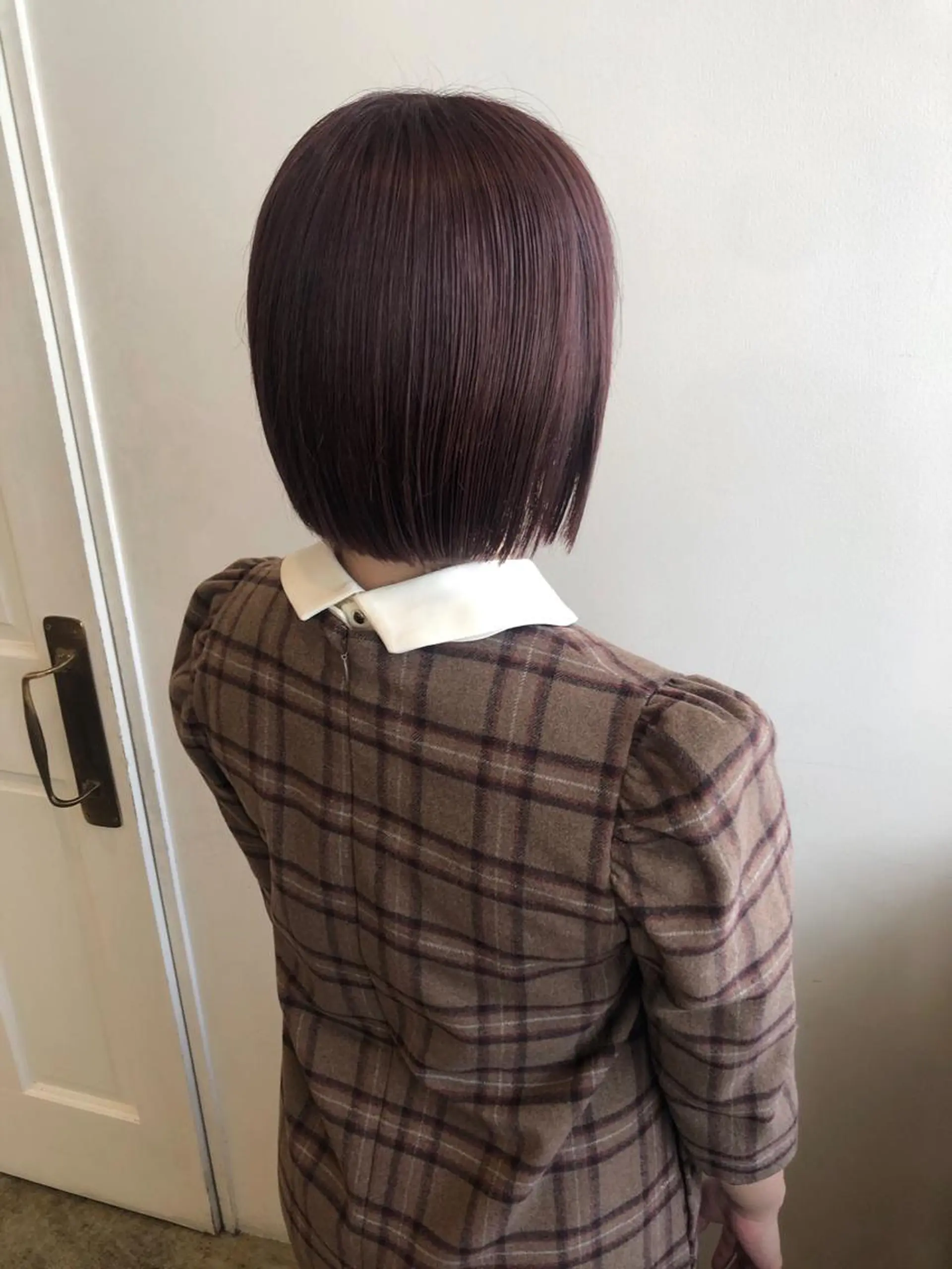 ショート カラー カット ヘアカラー トリートメント MIOベージュカラー 柔らかいカラーのヘアスタイル