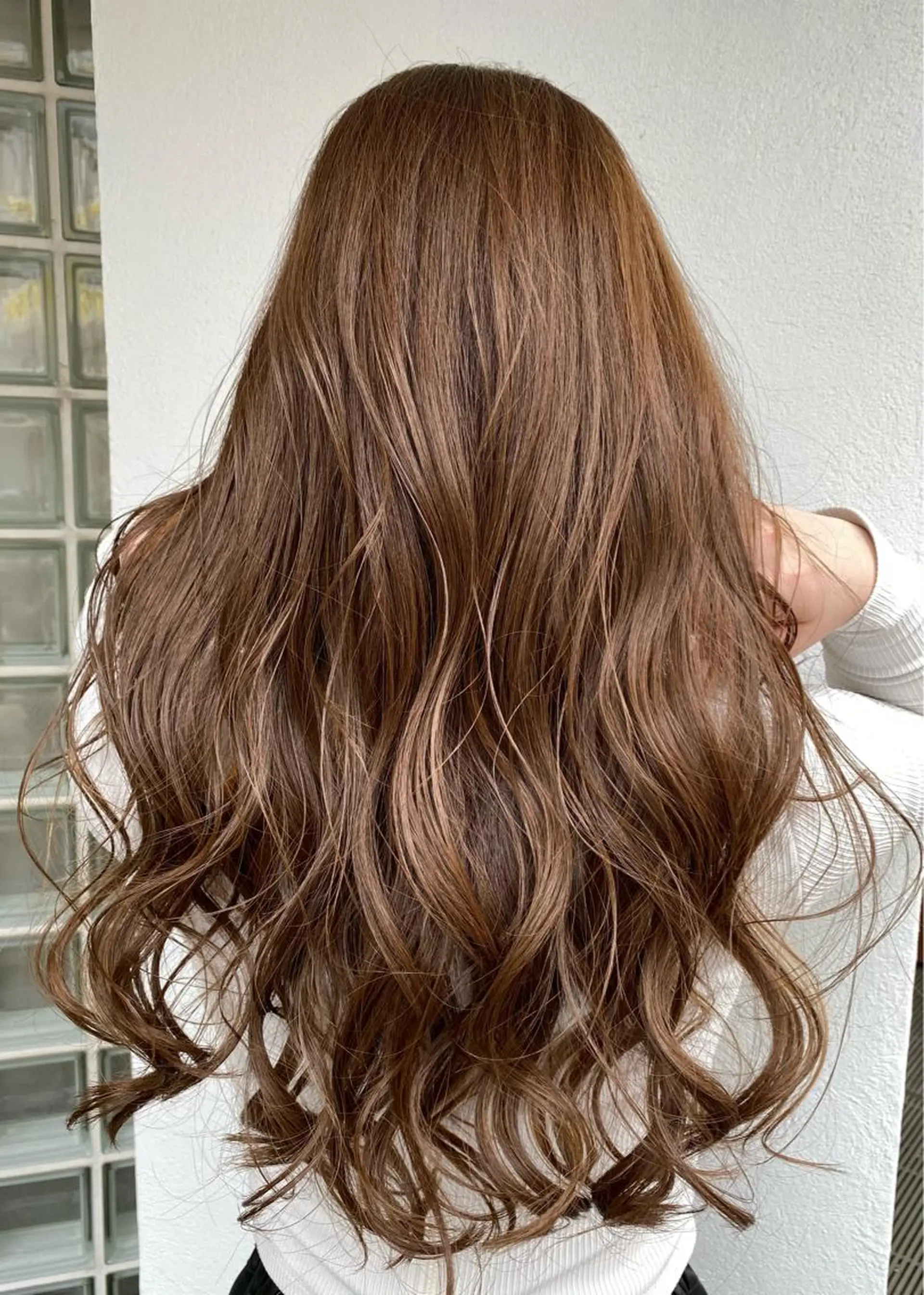 ロング カラー グレージュ ハイライトカラー ピンクカラー ハイライト 白髪世代の悩み解決 阿部耕大のヘアスタイル