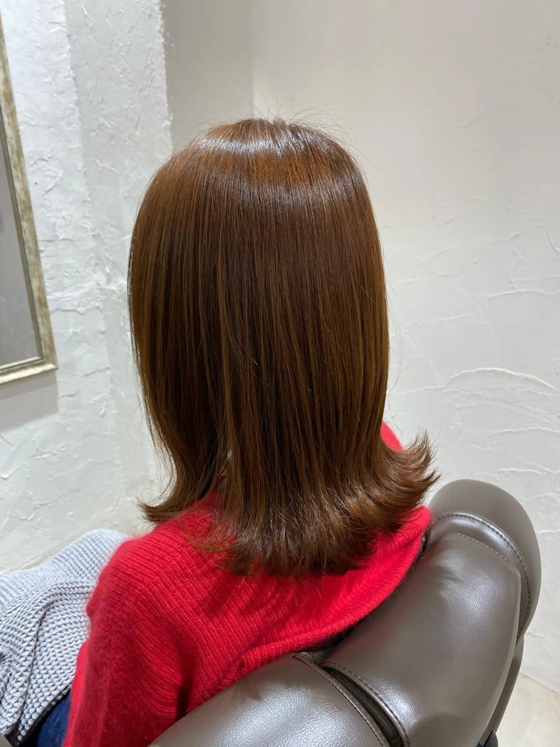 ミディアム カラー 小原 慧美のヘアスタイル