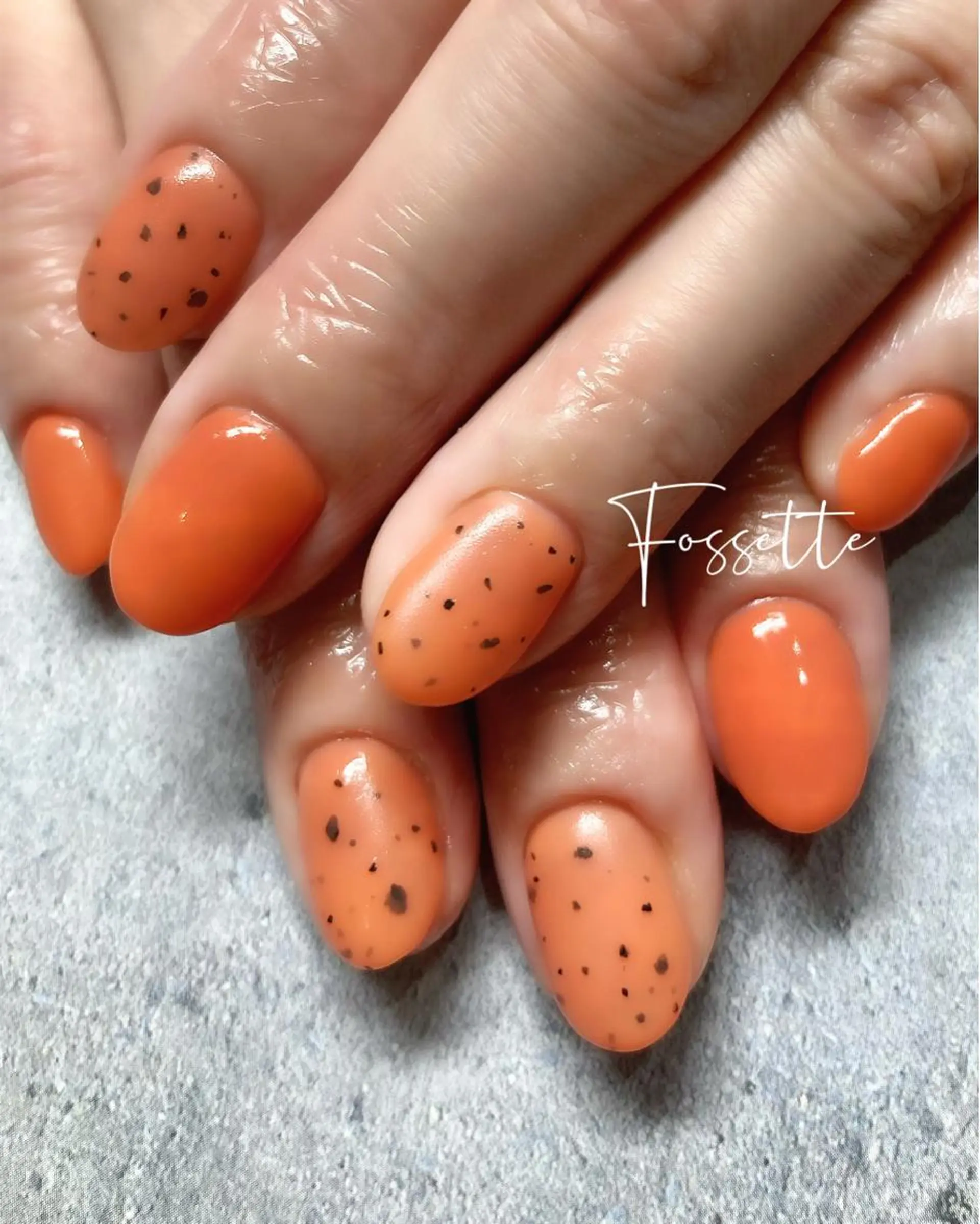 ネイル ジェルネイル マットネイル ワンカラーネイル オレンジ nailsalon Fossetteのネイルデザイン