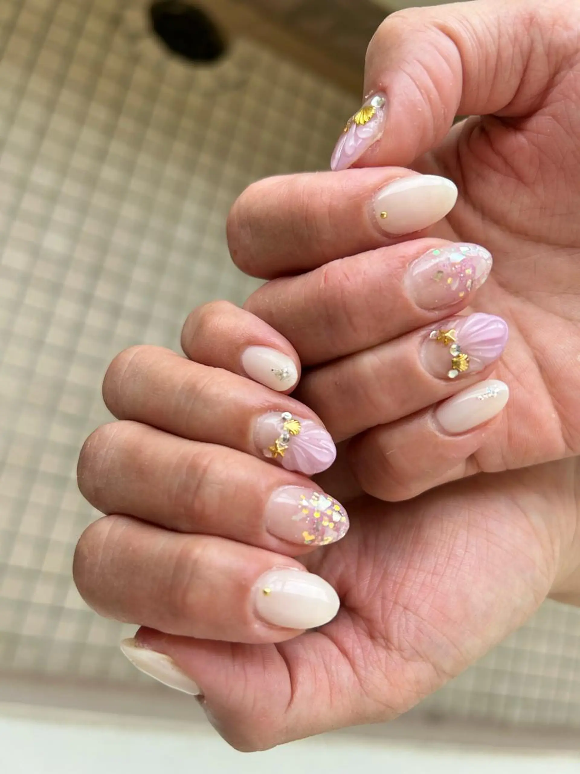 ショート ネイル ハンドネイル フットネイル ✴︎ Delightのネイルデザイン