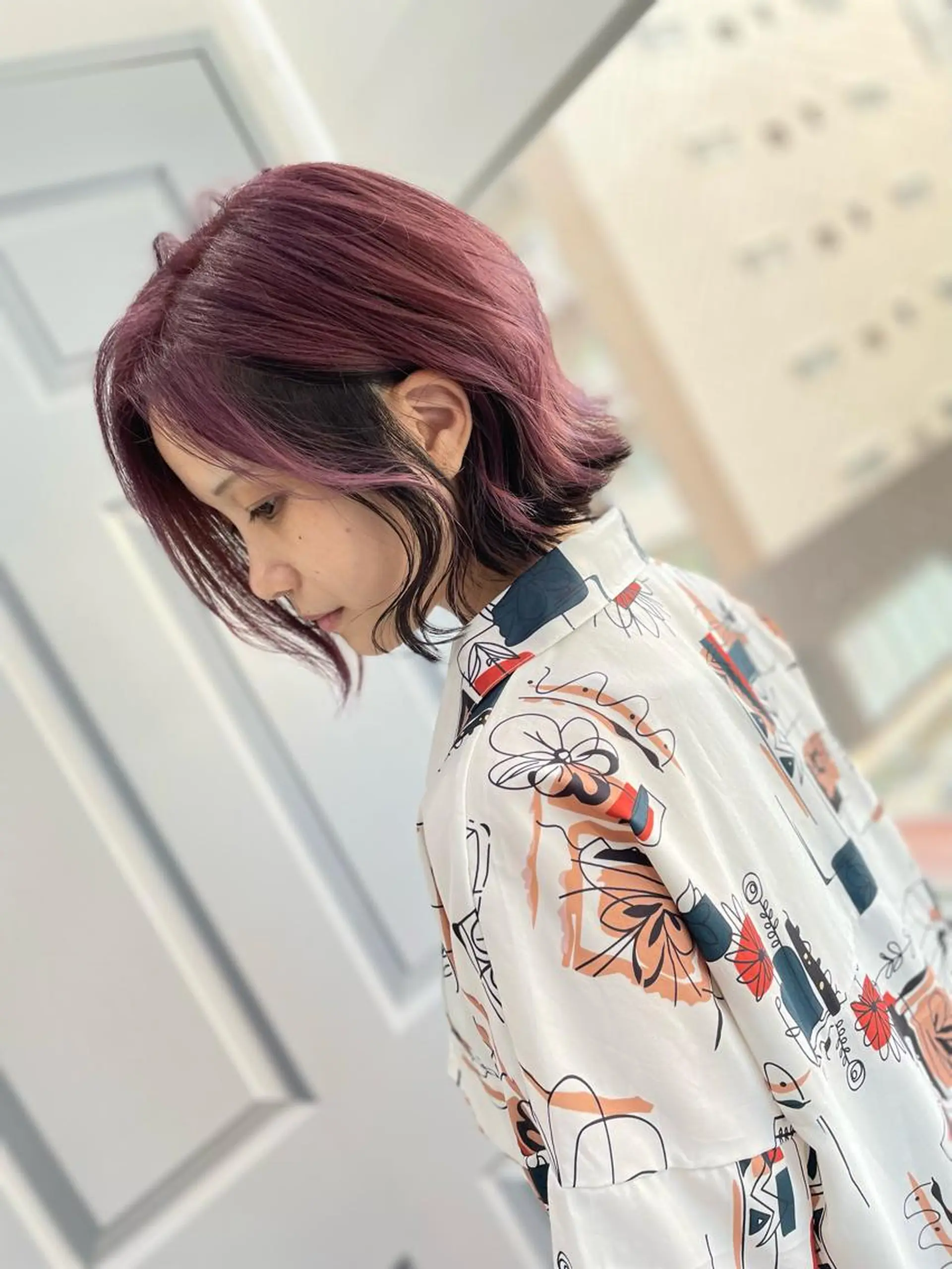 ショート カラー ヘアアレンジ 黒髪 グレーブラック ラベンダーカラー ラベンダーピンク ピンクカラー VIM hairおもろまち店のヘアスタイル