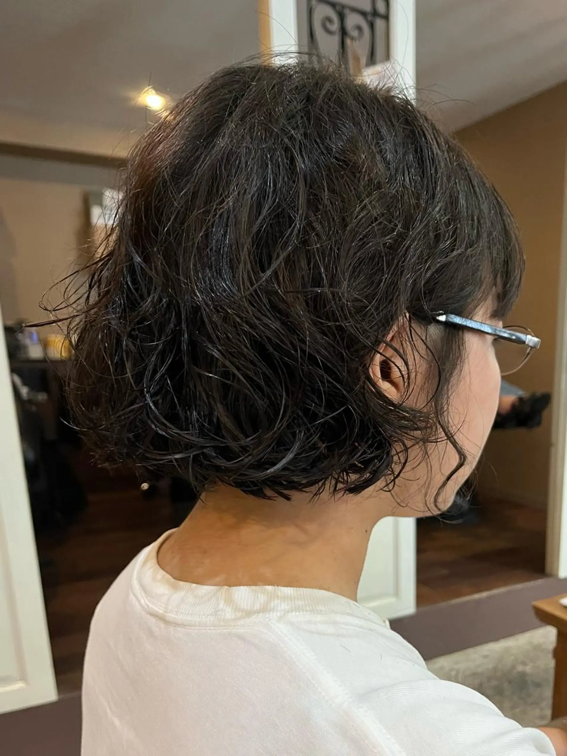 ミディアム カット パーマ ショートスタイル /tomo.のヘアスタイル