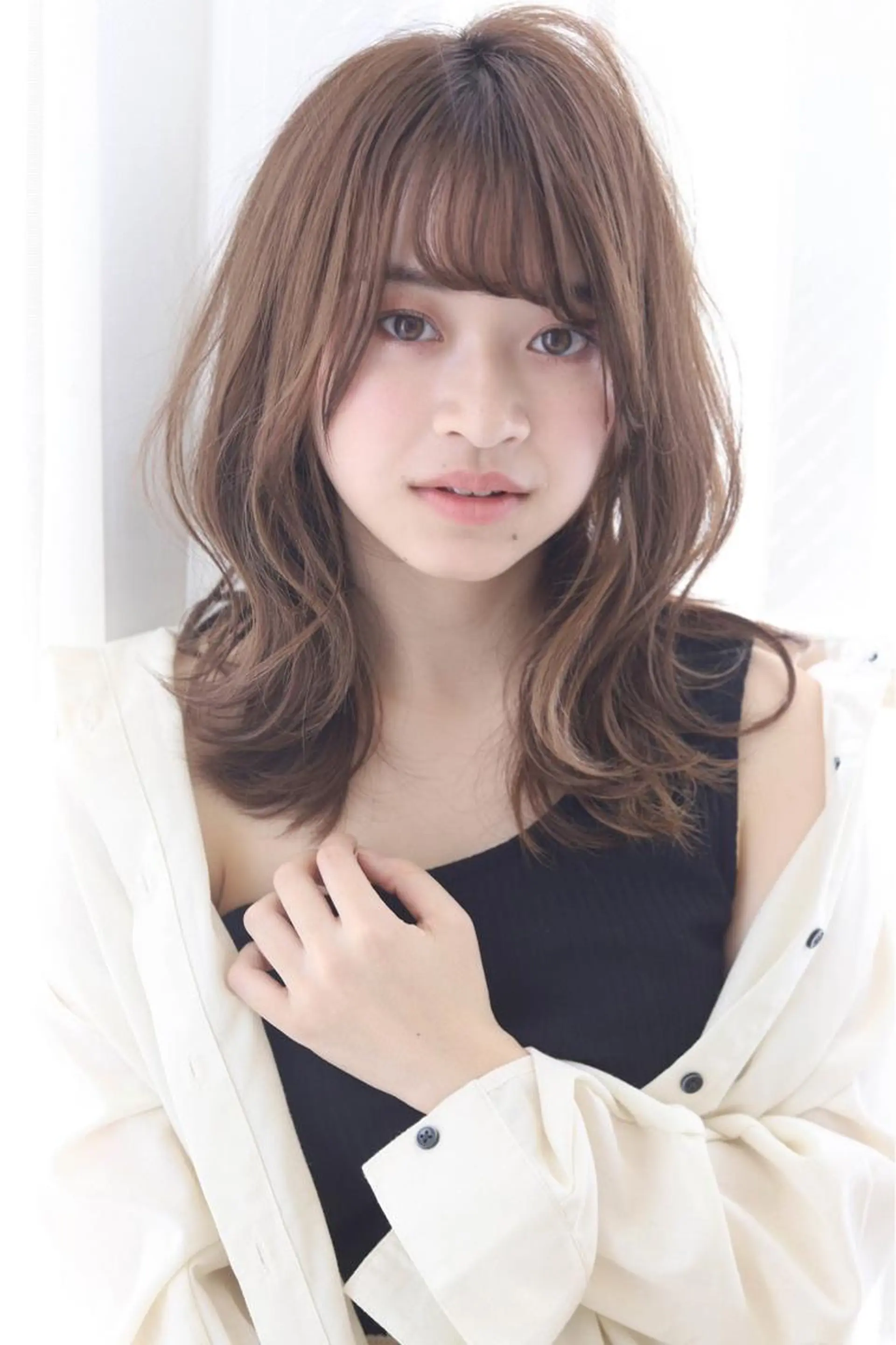 セミロング RINA 【Loem】のヘアスタイル