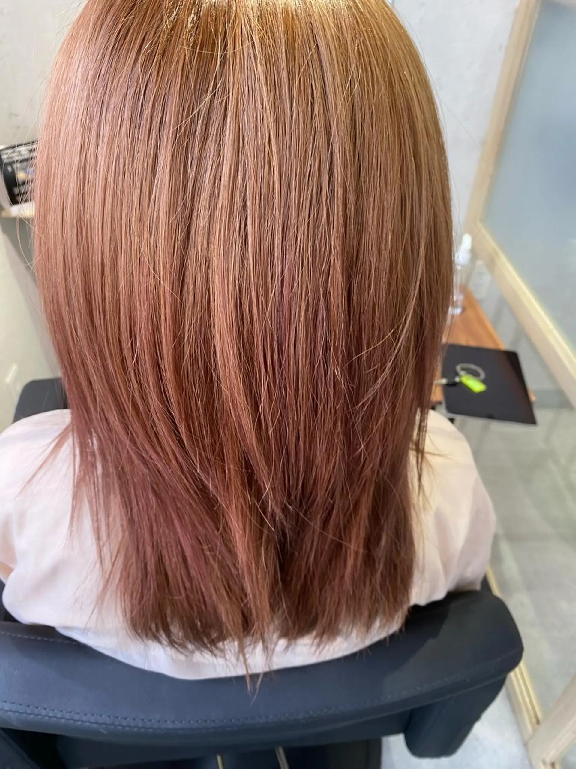 ミディアム 三吉 悠介のヘアスタイル